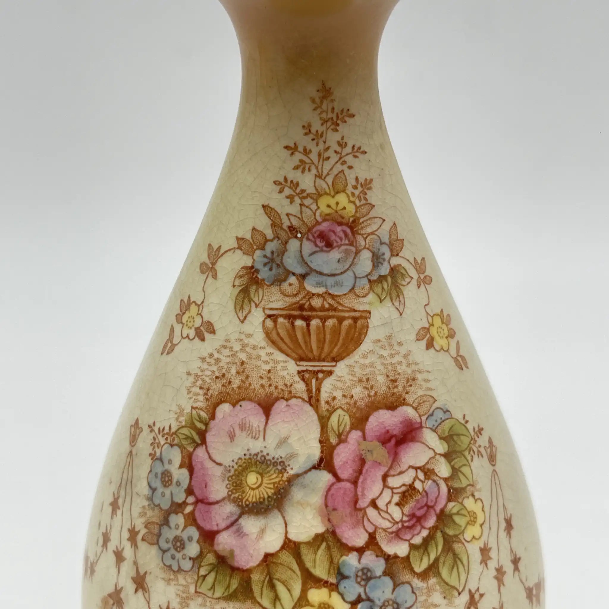 【アンティーク】 フラワーベース (花瓶) / Crown Devon (クラウンデボン) / Spring / 1910-1920年代 / 陶器 / イギリス / 銅板転写, 手彩色 金彩