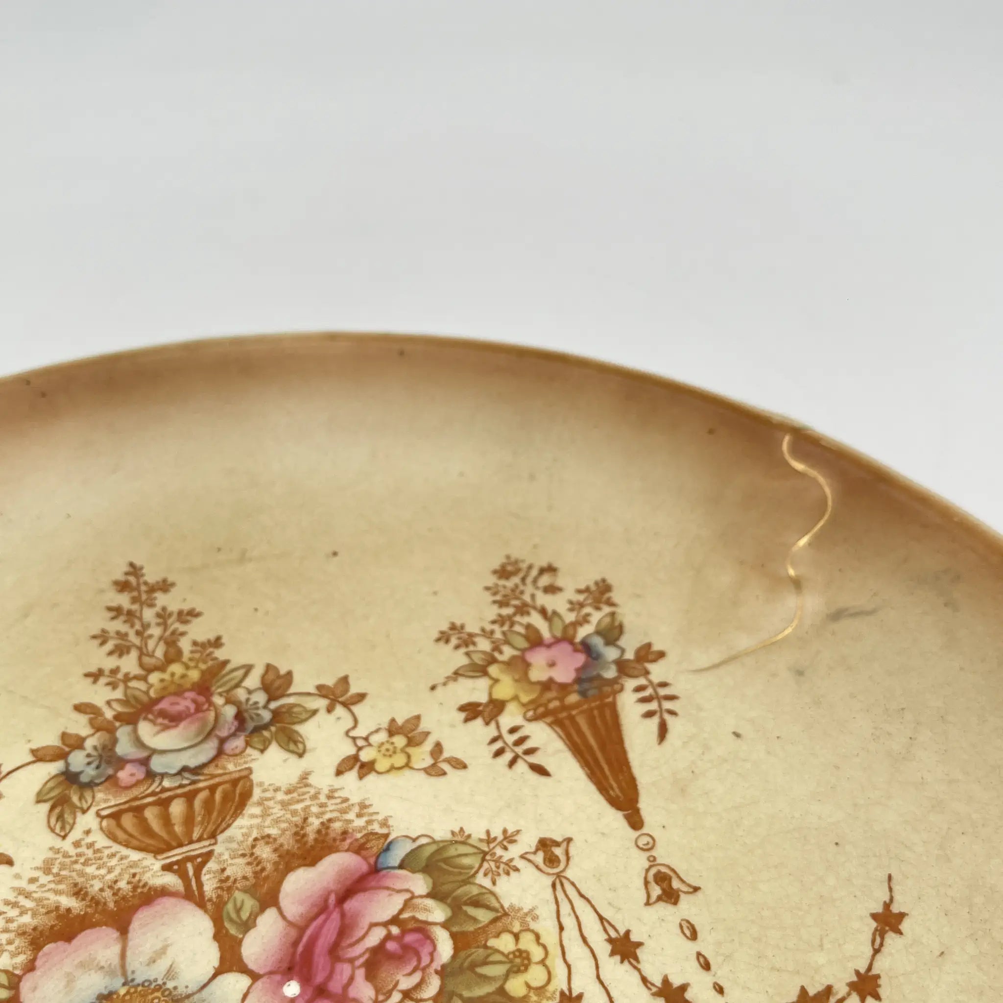 【アンティーク】 チーズスタンド (ケーキスタンド) / Crown Devon (クラウンデボン) / Spring / 1910-1920年代 / 陶器 / イギリス / 銅板転写, 手彩色 金彩