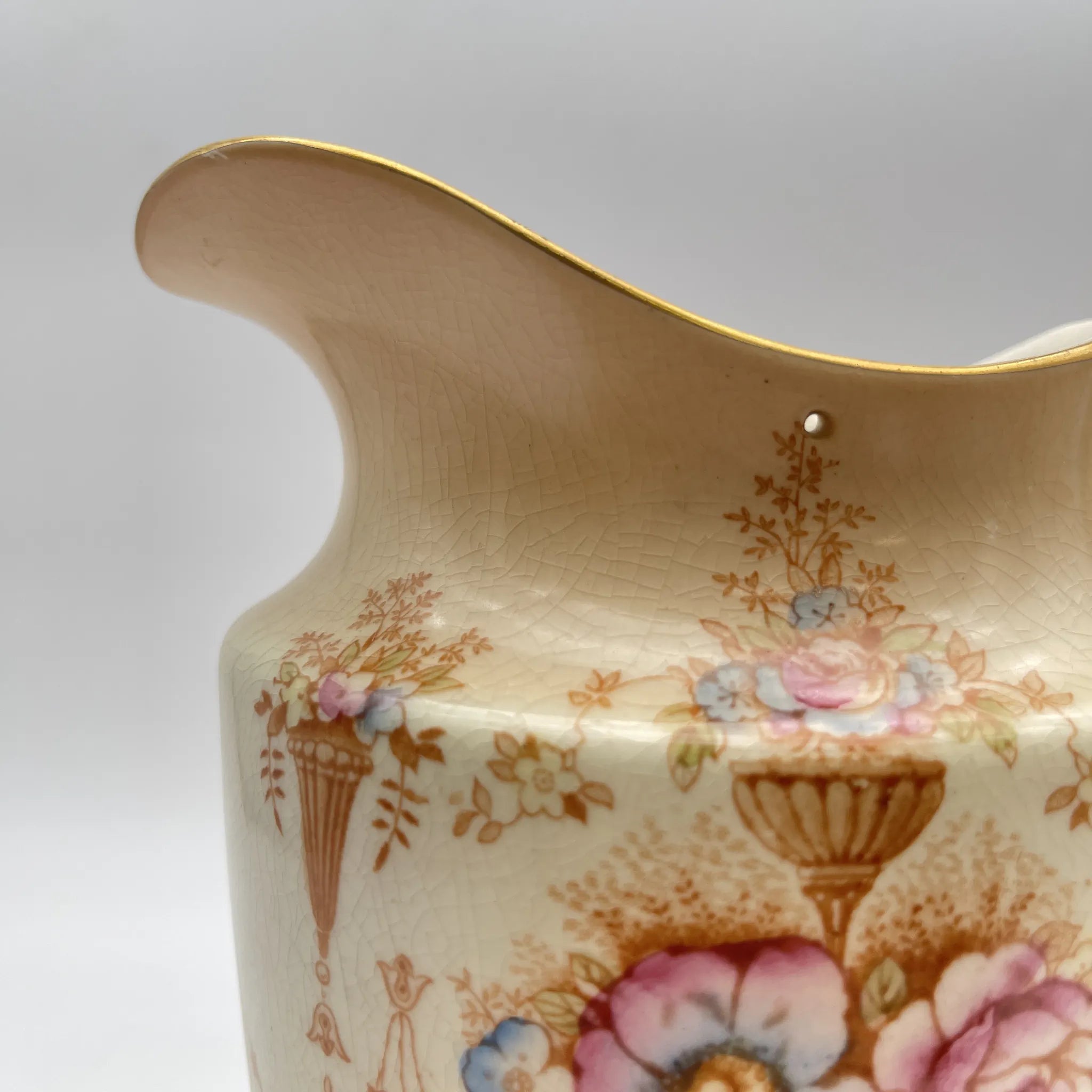 [Antique] Jug / Crown Devon / Spring / 1910-1920s / Pottery / England / Copper plate transfer, hand-colored gold