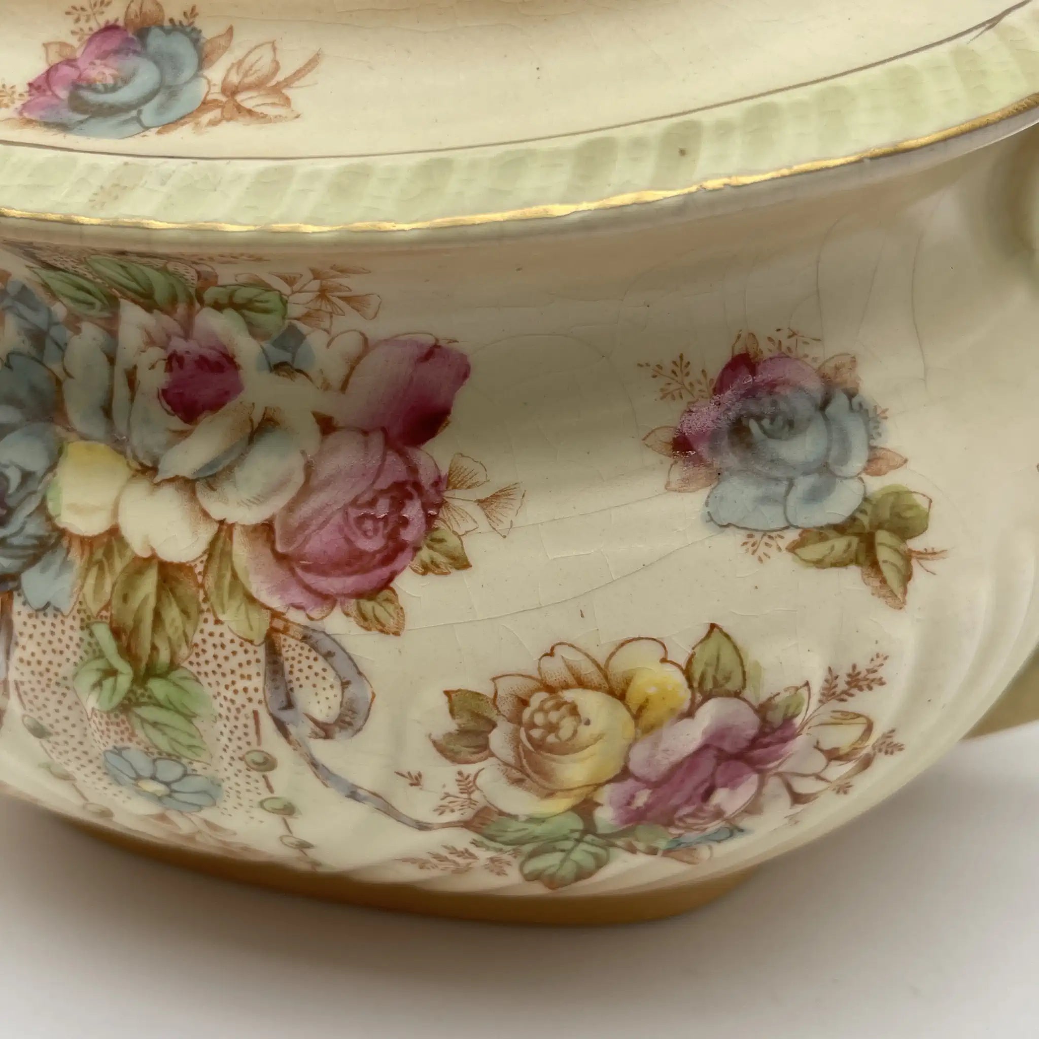 [Antique] Teapot / Crown Devon / Wye / 1910s / Pottery / England / Copper plate transfer, hand-colored gold
