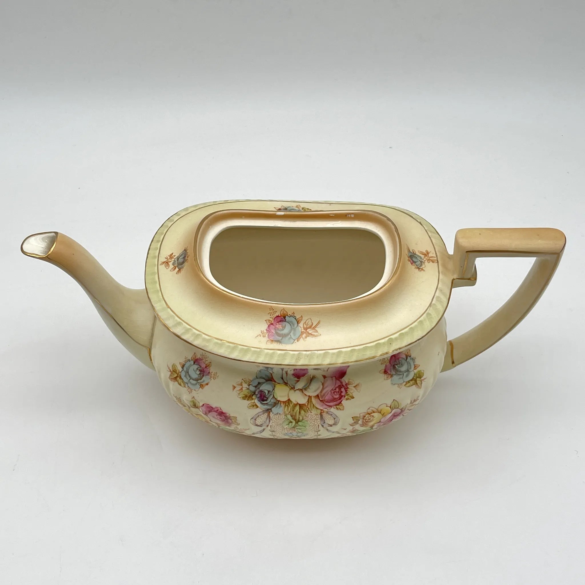 [Antique] Teapot / Crown Devon / Wye / 1910s / Pottery / England / Copper plate transfer, hand-colored gold