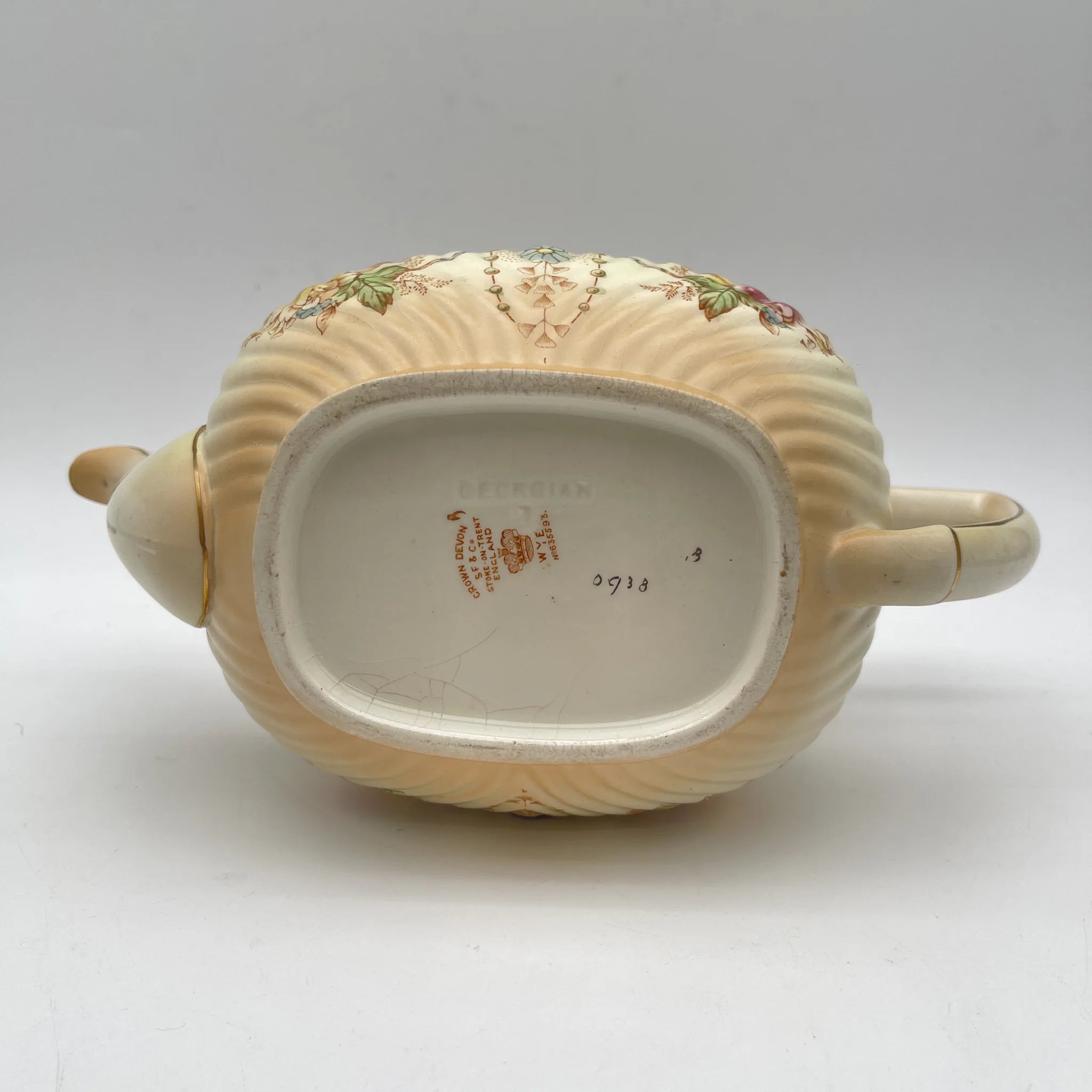 [Antique] Teapot / Crown Devon / Wye / 1910s / Pottery / England / Copper plate transfer, hand-colored gold