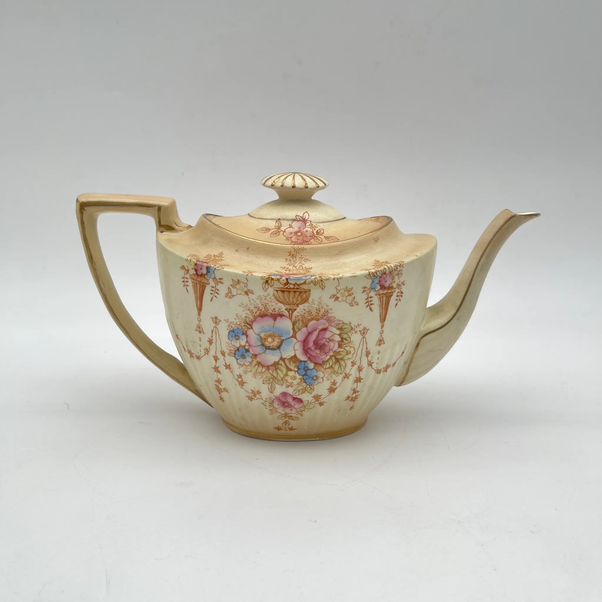 【アンティーク】 ティーポット / Crown Devon (クラウンデボン) / Spring / 1910-1920年代 / 陶器 / イギリス / 銅板転写, 手彩色 金彩