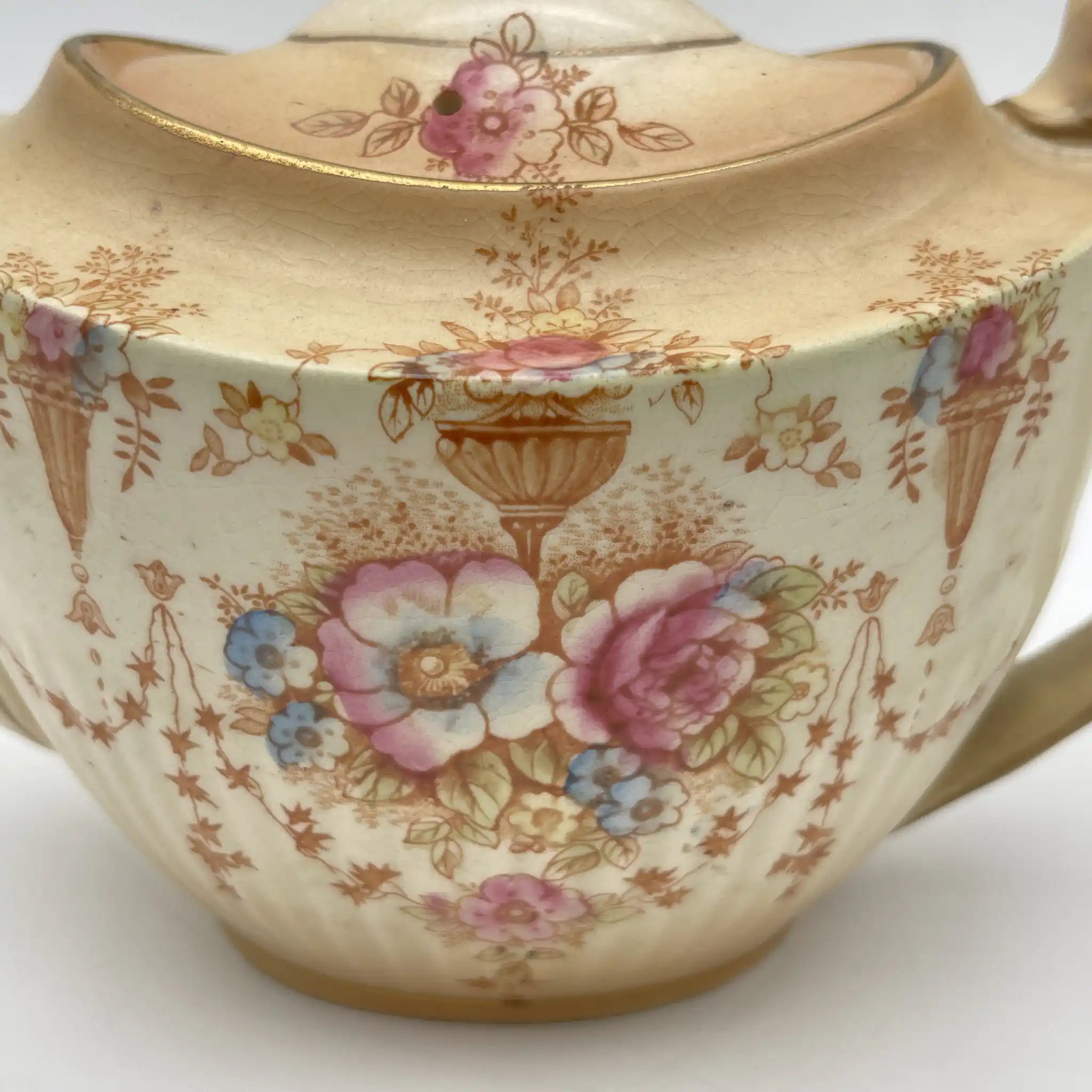 【アンティーク】 ティーポット / Crown Devon (クラウンデボン) / Spring / 1910-1920年代 / 陶器 / イギリス / 銅板転写, 手彩色 金彩