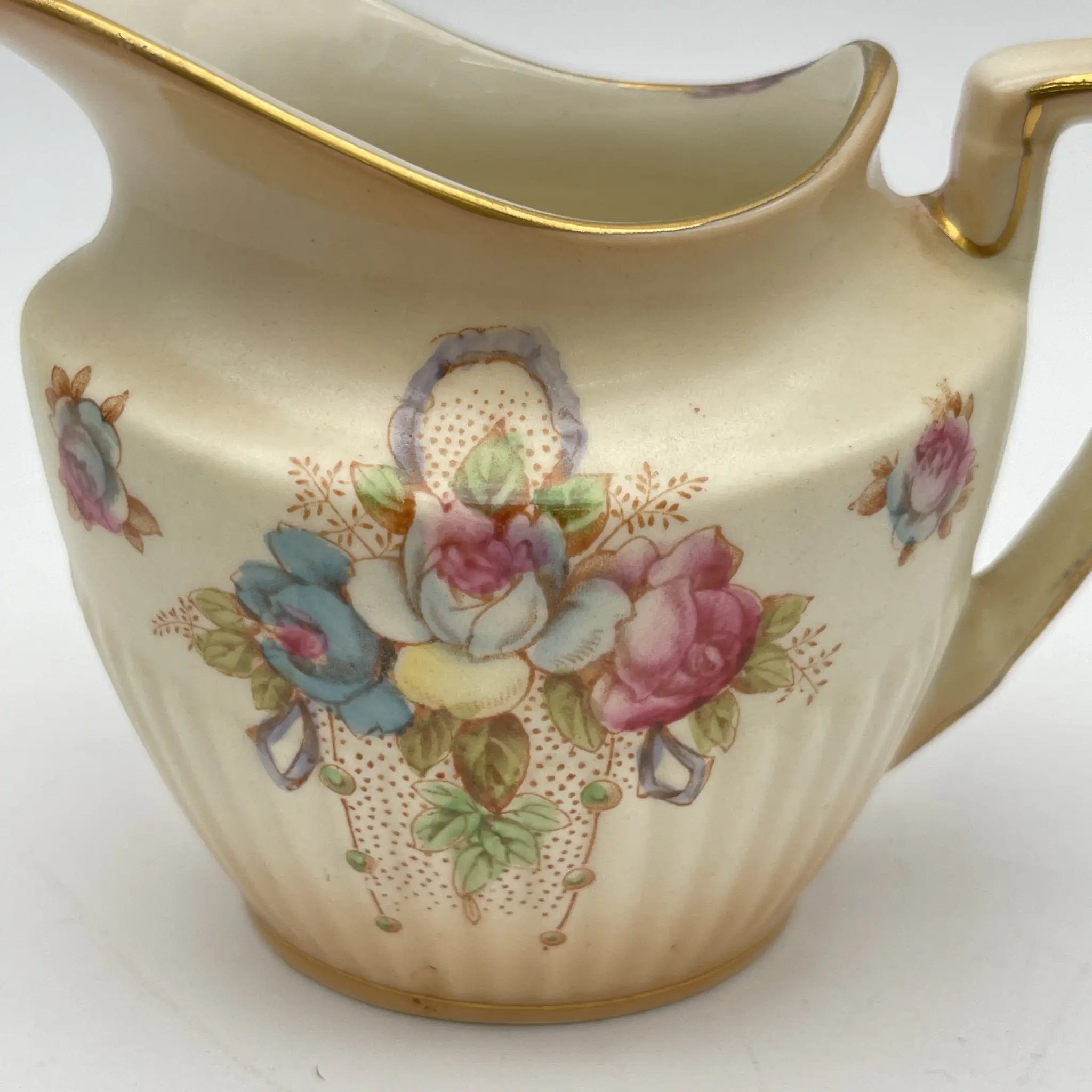 [Antique] Creamer (milk pitcher) / Crown Devon / Wye / 1910s / Pottery / England / Copper plate transfer, hand-colored gold