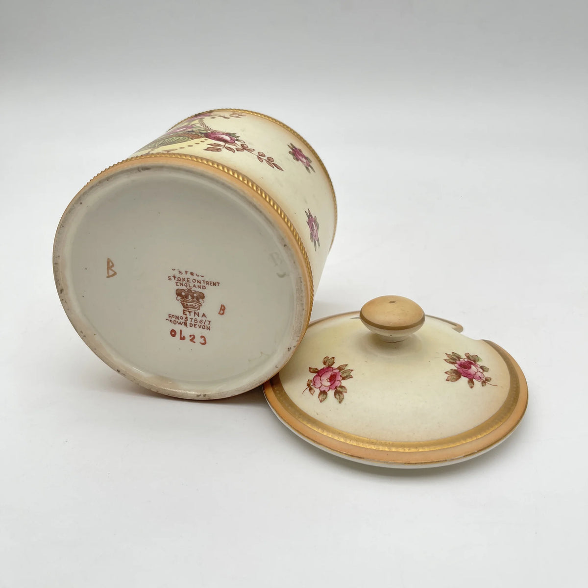 Crown Devon (クラウンデボン) / ジャムポット＆ソーサー(キャニスター) / Etna / 1890-1910年代 / 陶器 / イギリス / ハンドペイント,花柄,英国アンティーク,レトロ,ディスプレイ,キッチン雑貨 / [アンティーク]