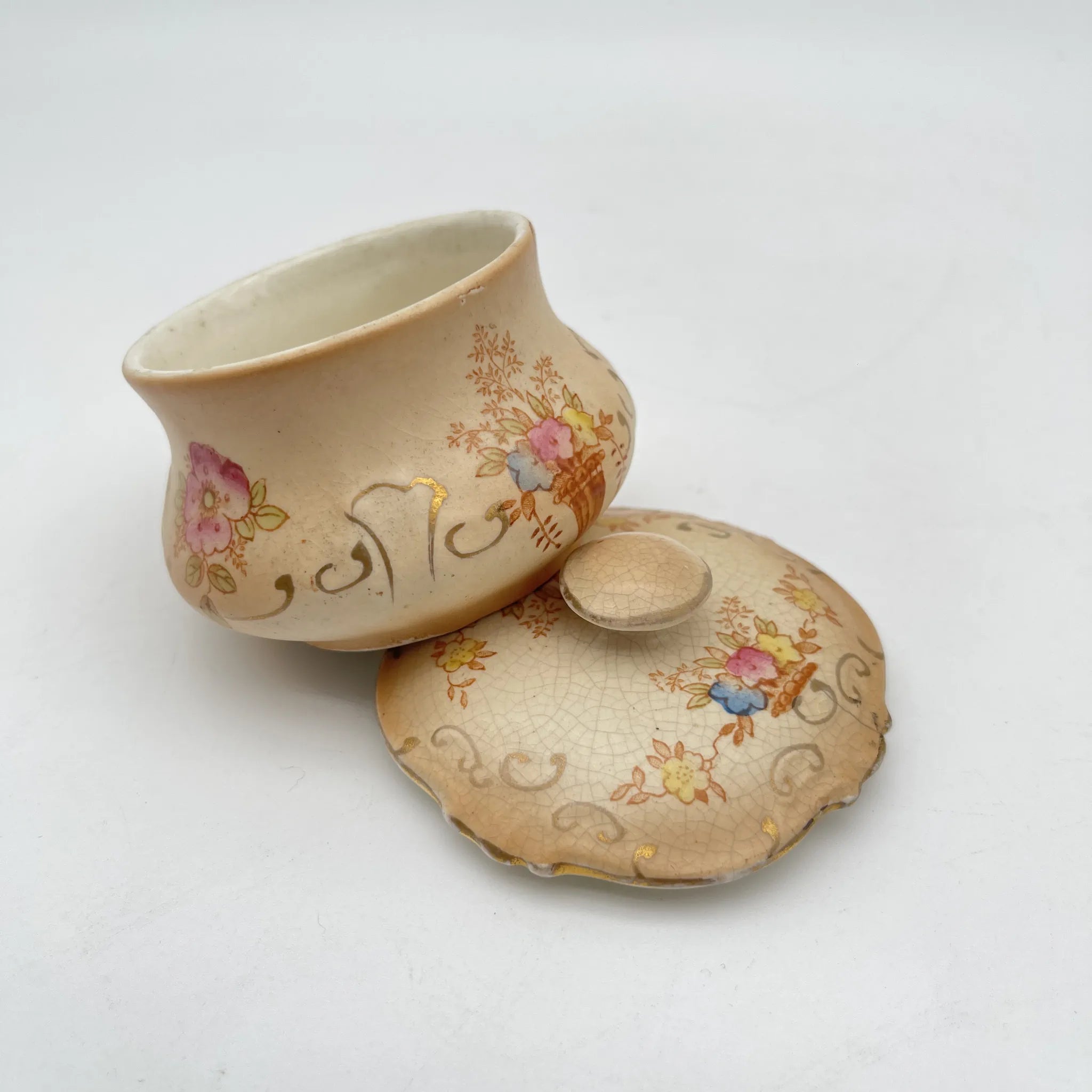 【アンティーク】 ポプリポット (小物入れ) / Crown Devon (クラウンデボン) / 1910-1920年代 (推定) / 陶器 / イギリス / 銅板転写, 手彩色 金彩