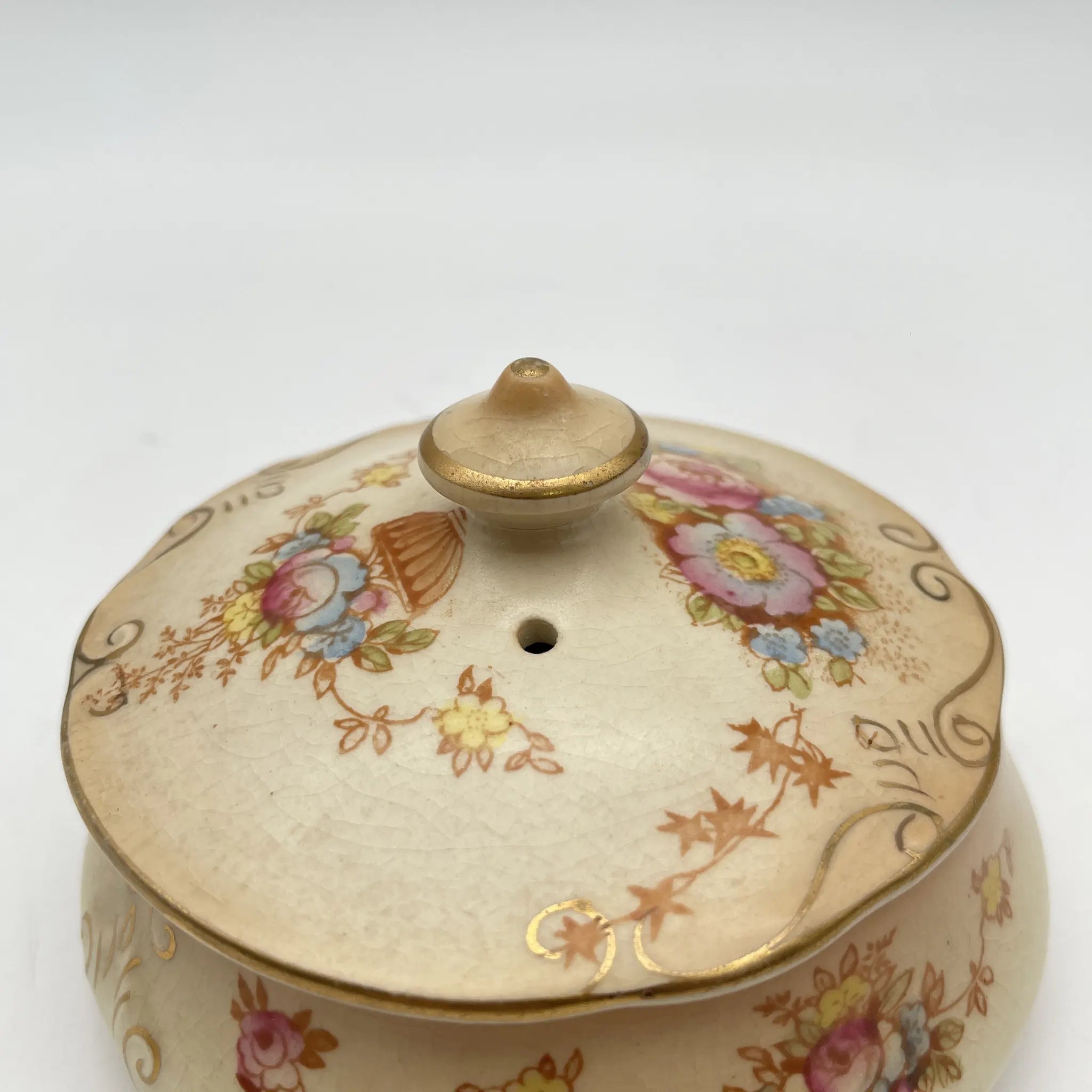 【アンティーク】 ポプリポット (小物入れ) / Crown Devon (クラウンデボン) / Spring / 1910-1920年代 / 陶器 / イギリス / 銅板転写, 手彩色 金彩