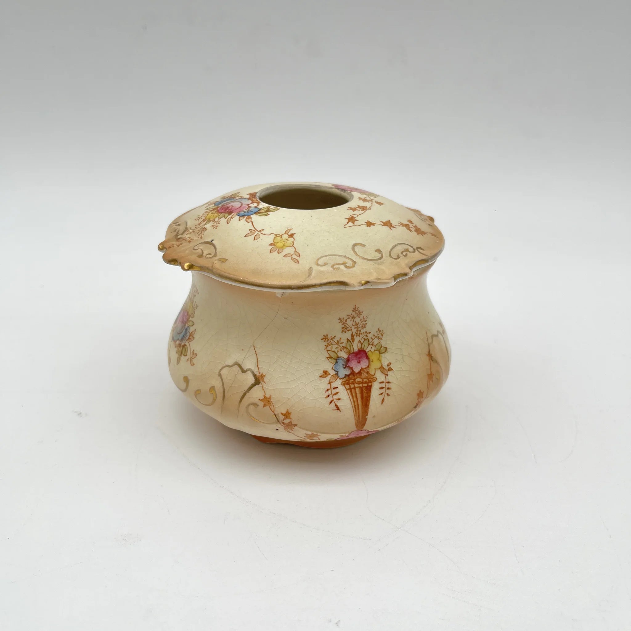 [Antique] Potpourri pot (trinket case) / Crown Devon / 1910-1920s (estimated) / Pottery / England / Copper plate transfer, hand-colored gold