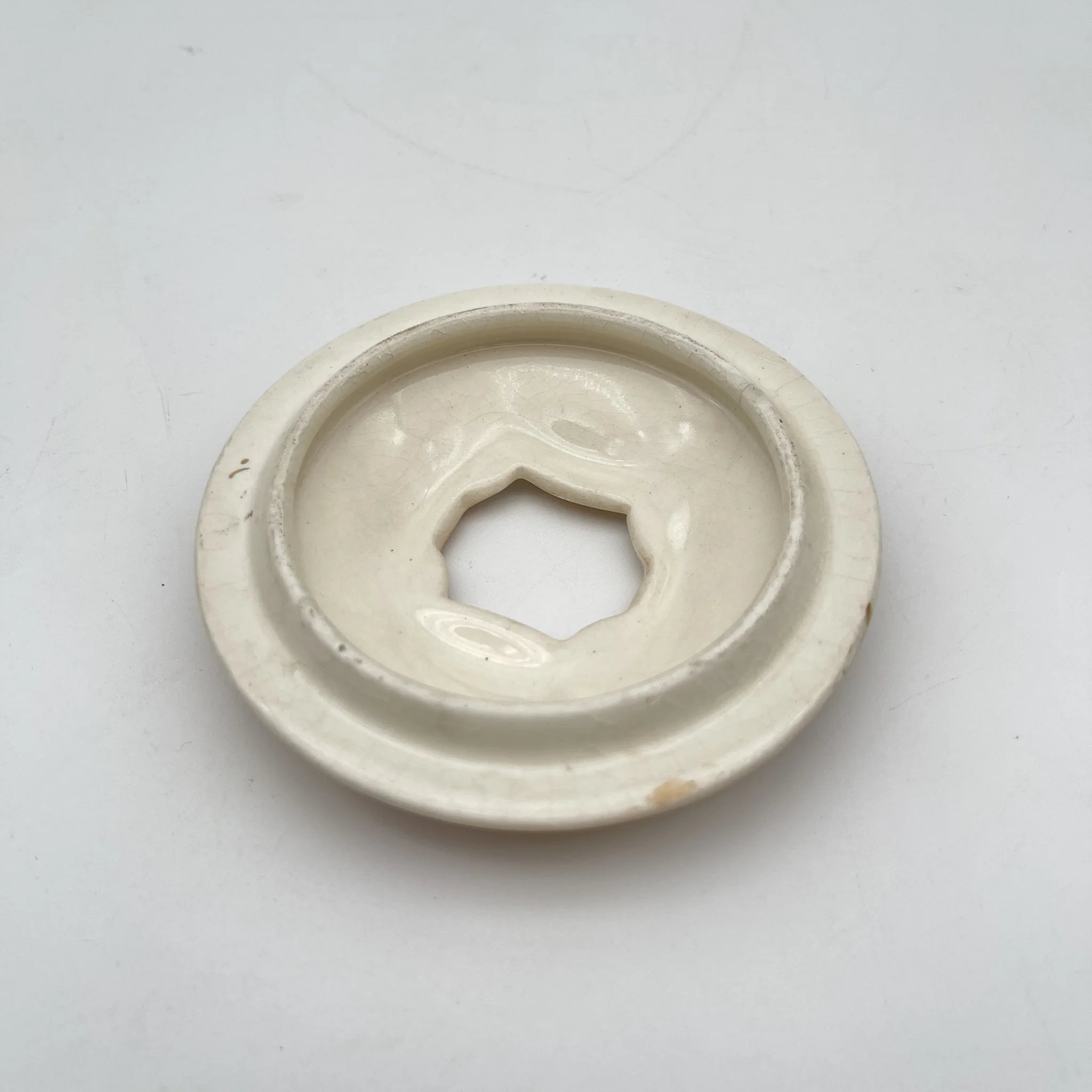 【古董】poplipot / Crown Ducal / Louis / 1910-1920年代（推测）/陶器/英国/铜板转印， 手工金彩铜板转印，手工金彩