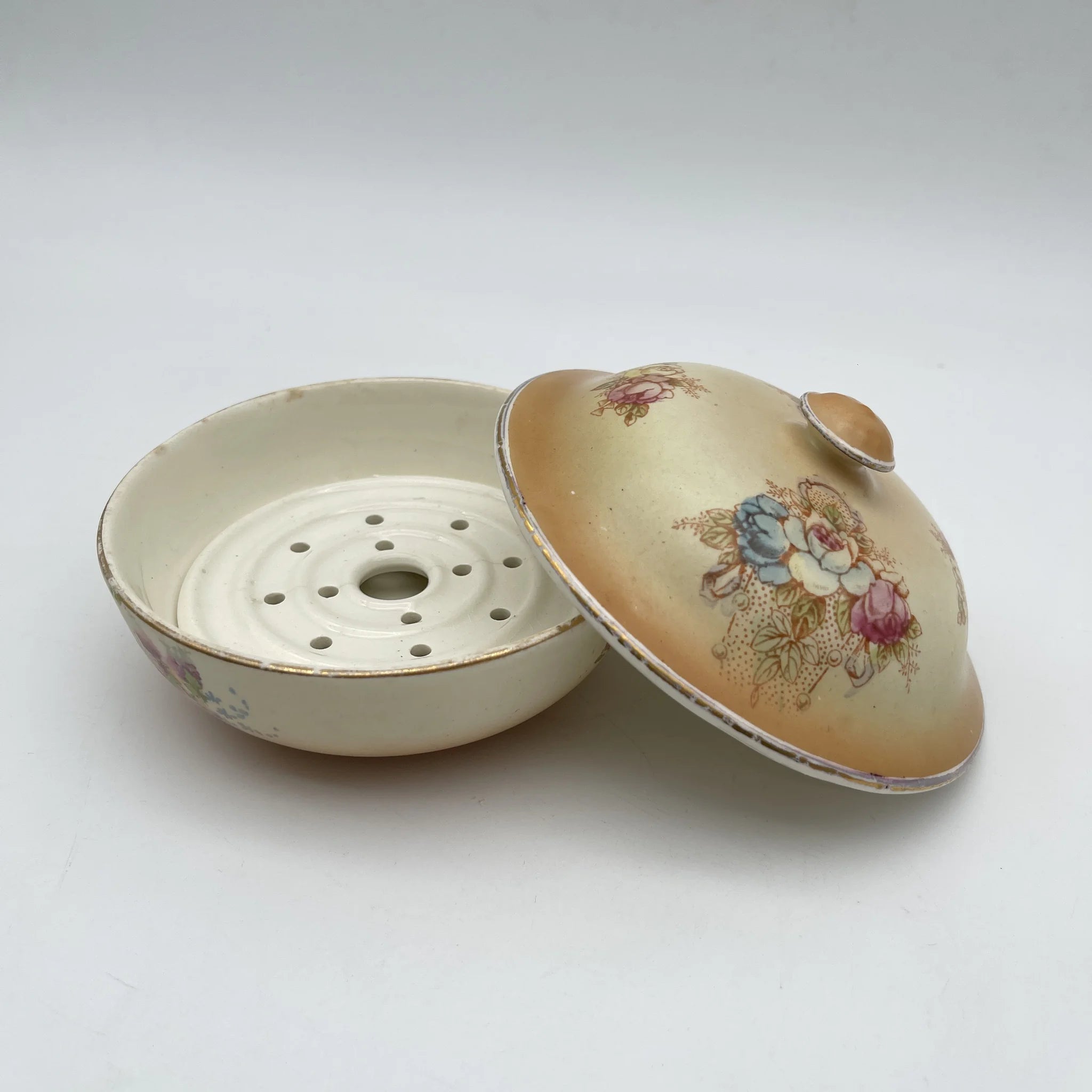 [Antique] Soap dish + spare lid / Crown Devon / 1890-1910s / Pottery / England / Copper plate transfer, hand-colored gold
