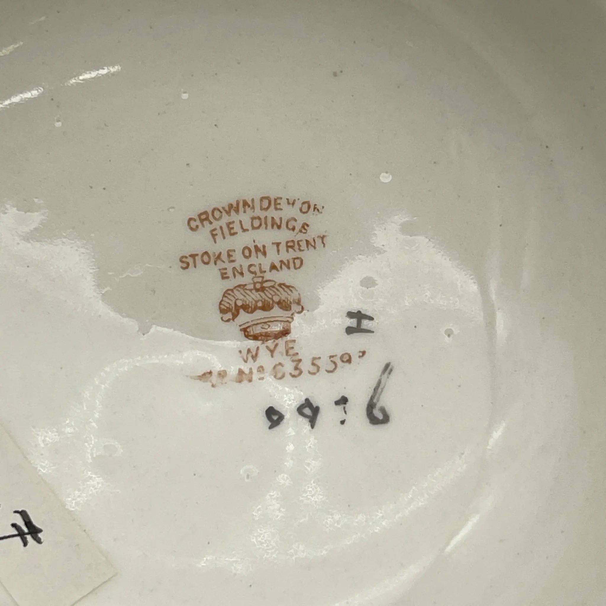 [Antique] Soap dish + spare lid / Crown Devon / 1890-1910s / Pottery / England / Copper plate transfer, hand-colored gold