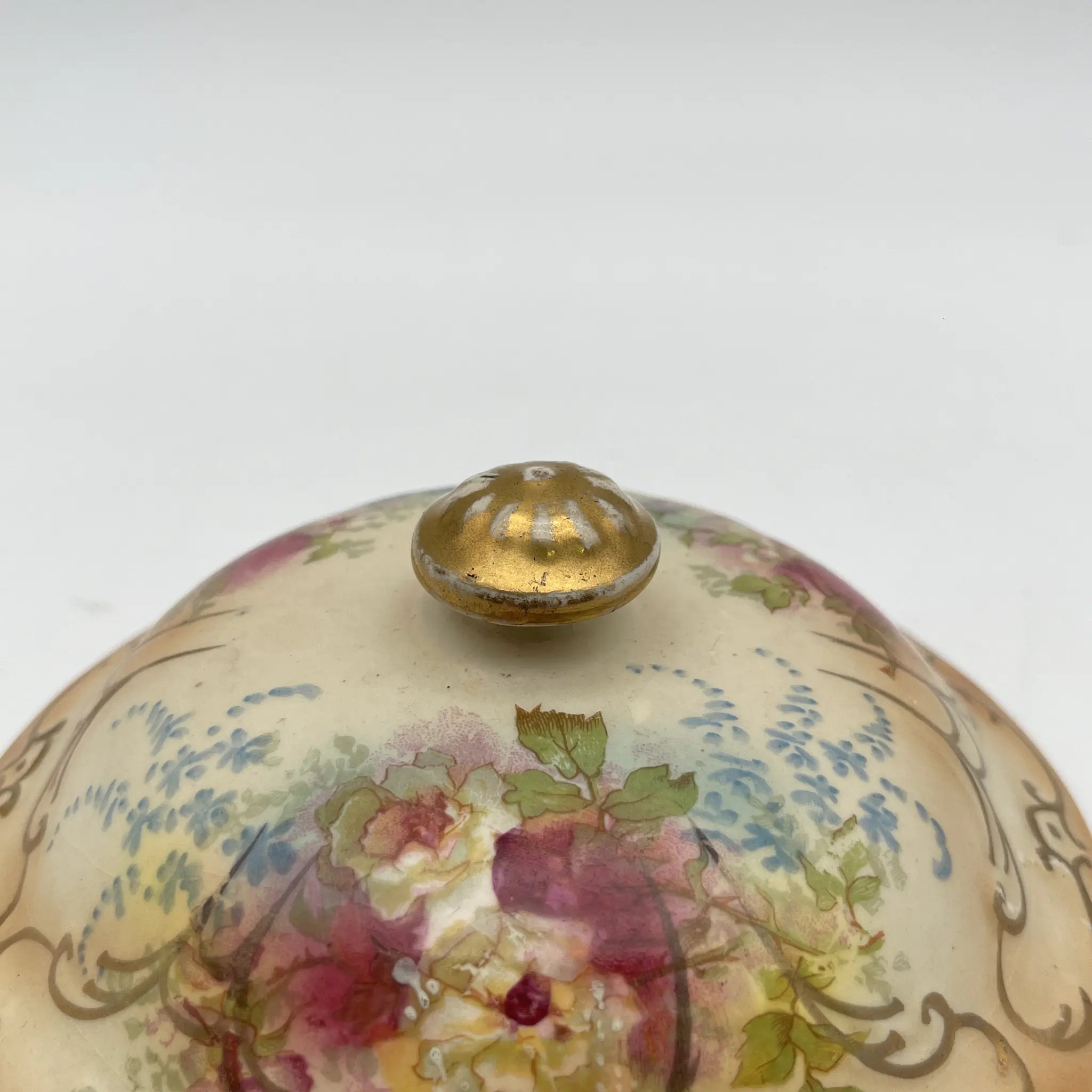 [Antique] Soap dish + spare lid / Crown Devon / 1890-1910s / Pottery / England / Copper plate transfer, hand-colored gold