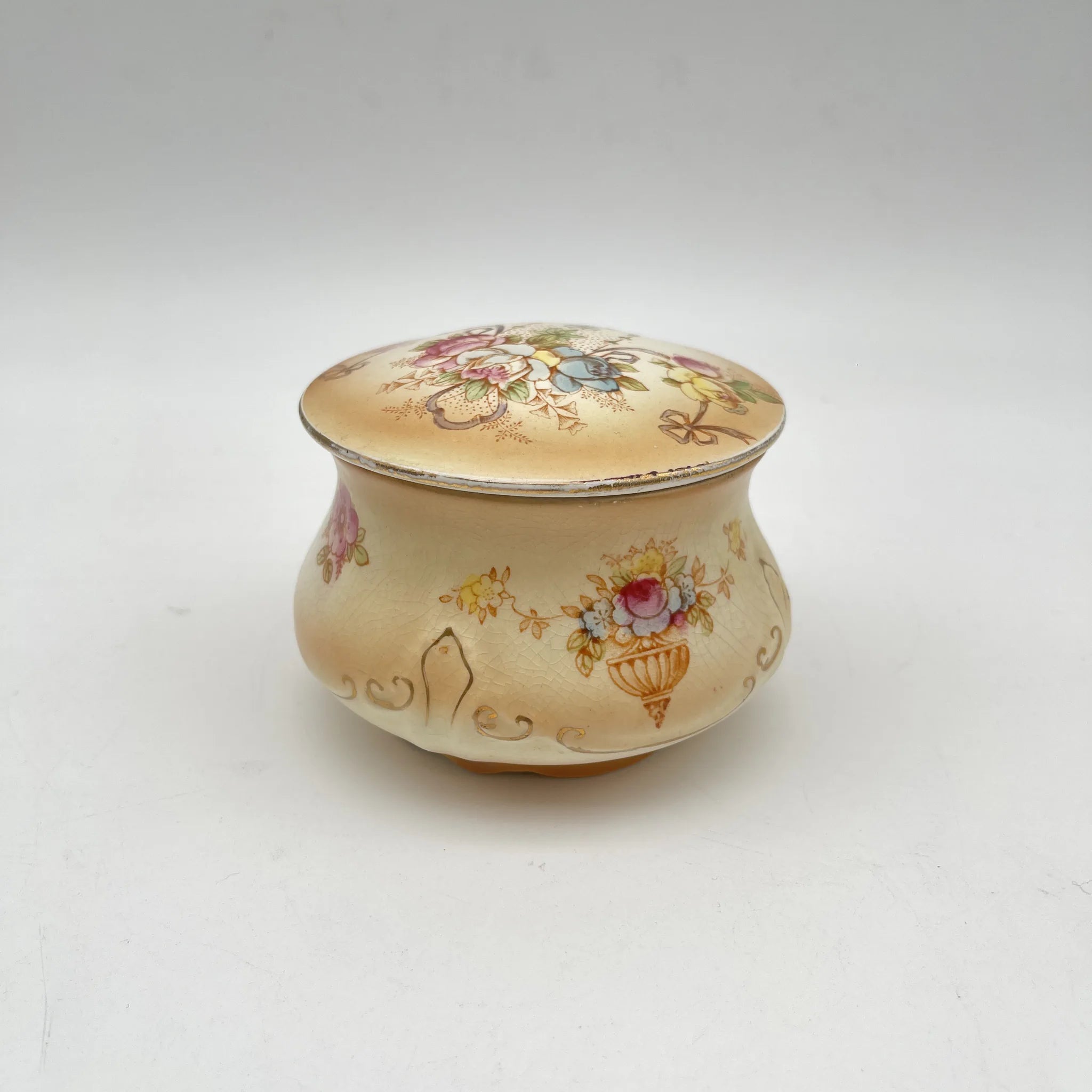 [Antique] Potpourri pot (trinket case) / Crown Devon / Spring / 1910s / Pottery / England / Copper plate transfer, hand-colored gold