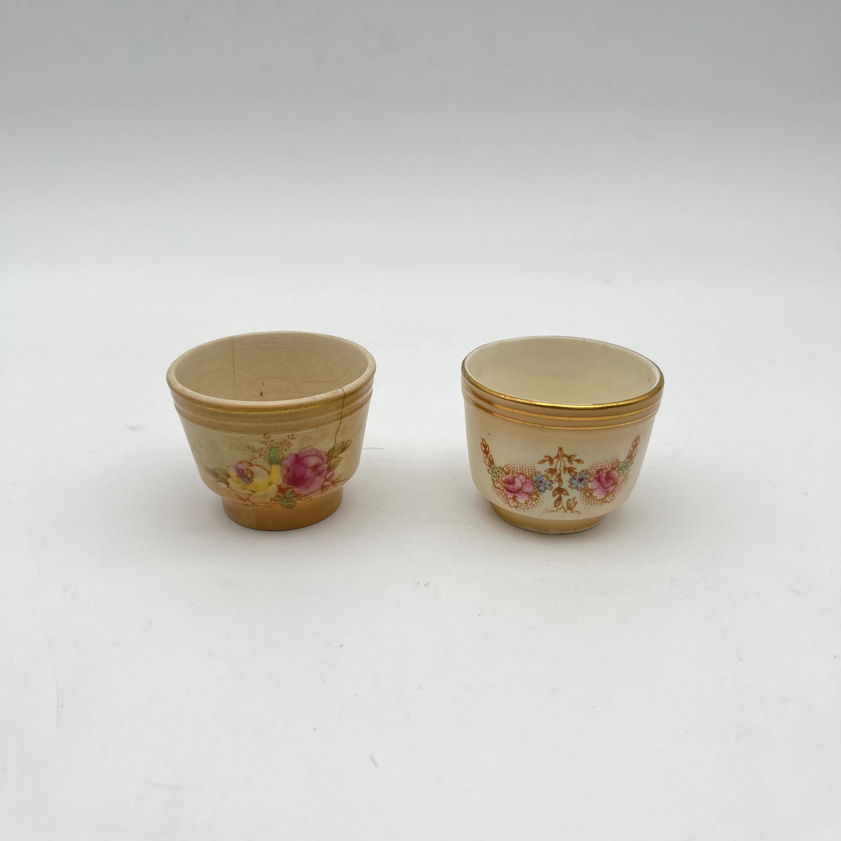 Crown Devon (クラウンデボン) / エッグスタンド2P / 1910-1920年代 / 陶器 / イギリス / ハンドペイント,花柄,英国アンティーク,レトロ,ディスプレイ,キッチン雑貨 / [アンティーク]