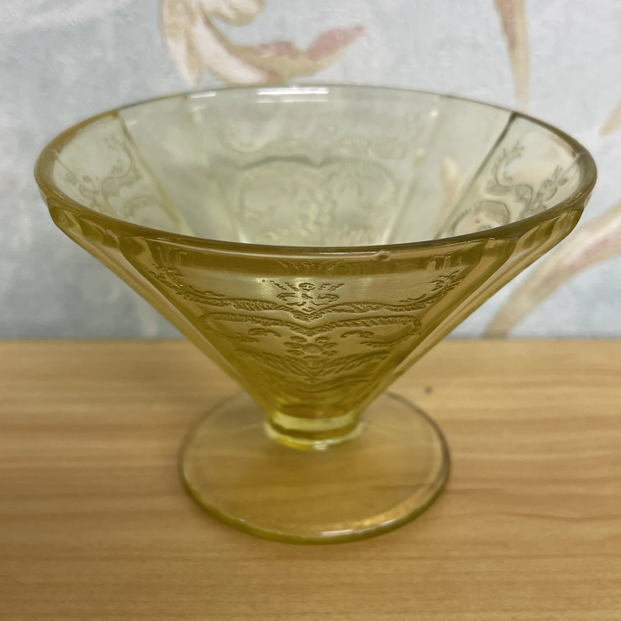 【ビンテージ】 シャーベットグラス / Indiana Glass (インディアナ・グラス) / Madrid / Recollection / 1980- / ガラス / アメリカ / デプレッショングラス, 型押し成型, アンバー