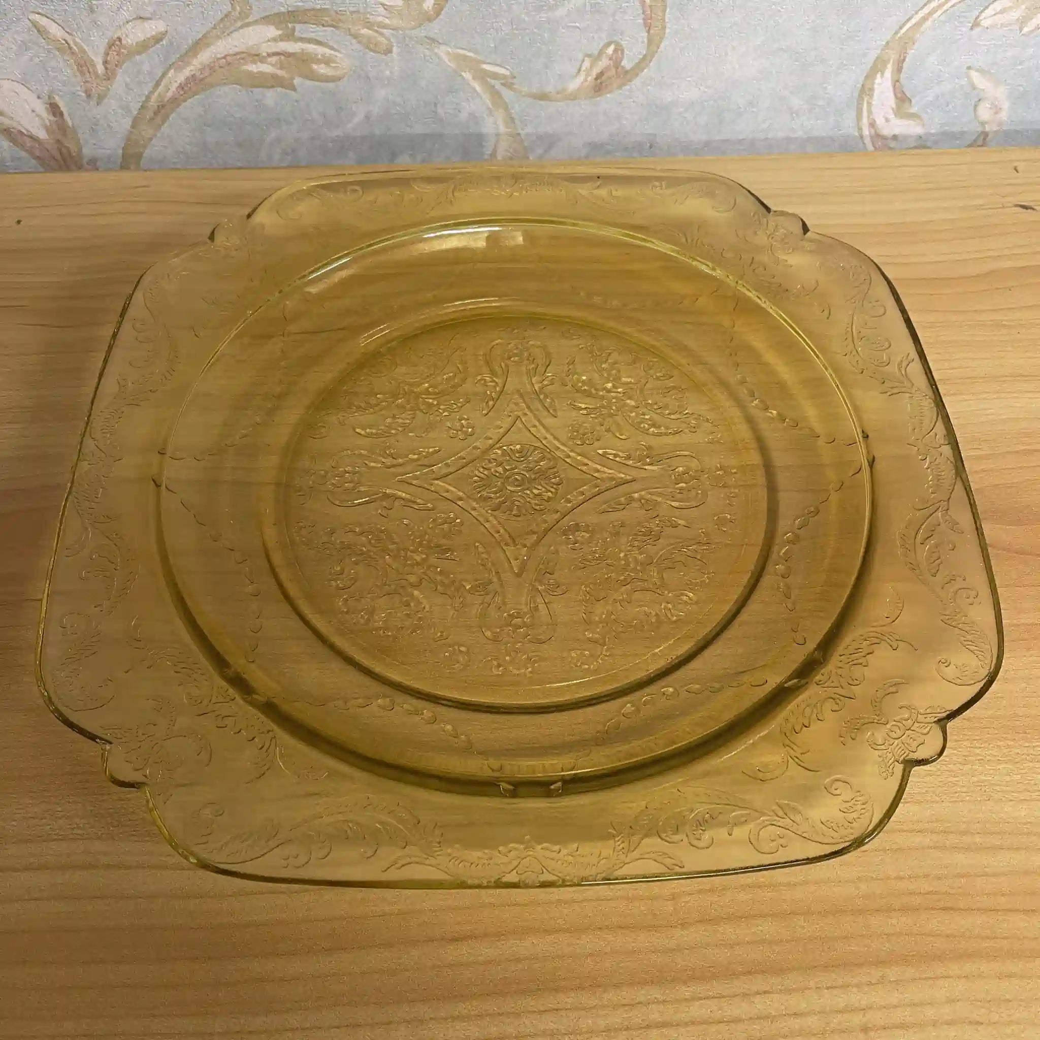 【ビンテージ】 ディナープレート (メイン皿) / Federal Glass (フェデラル・グラス) / Madrid / 1930s / ガラス / アメリカ / デプレッショングラス, 型押し成型, アンバー