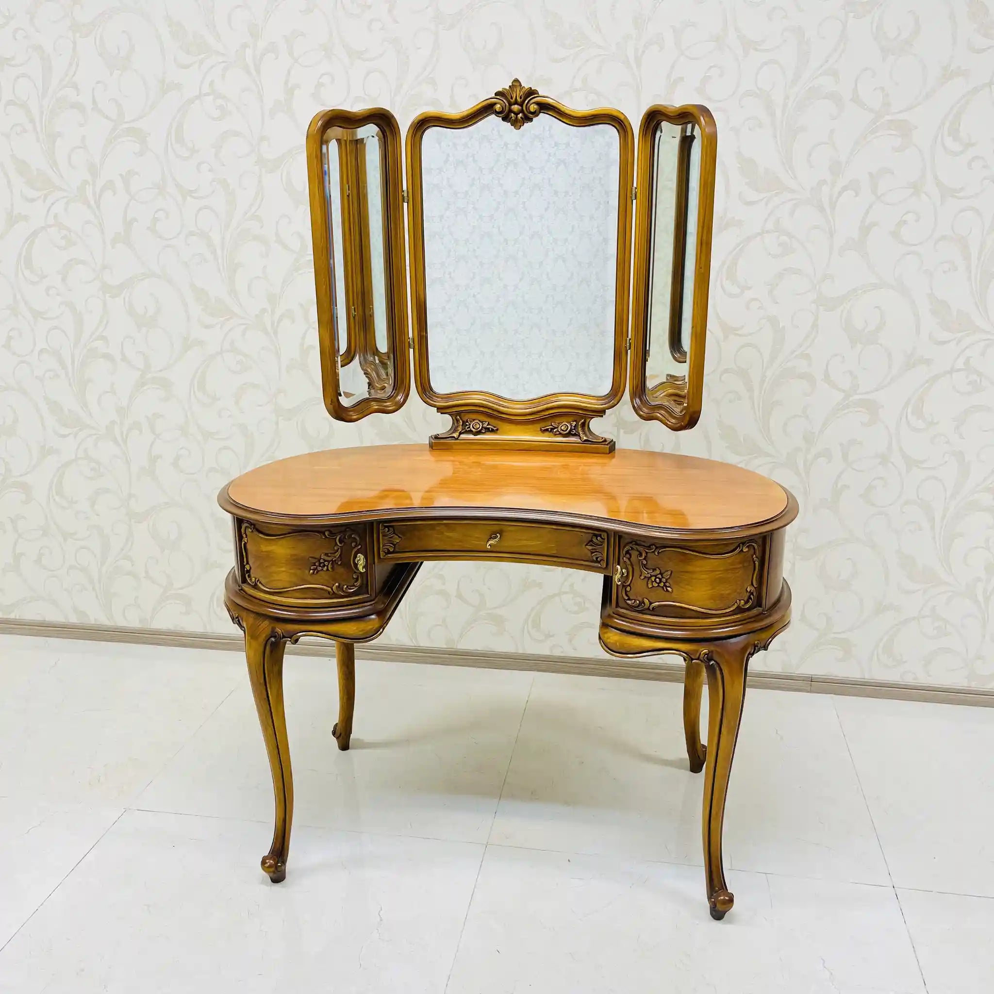 【リユース】 ドレッサー