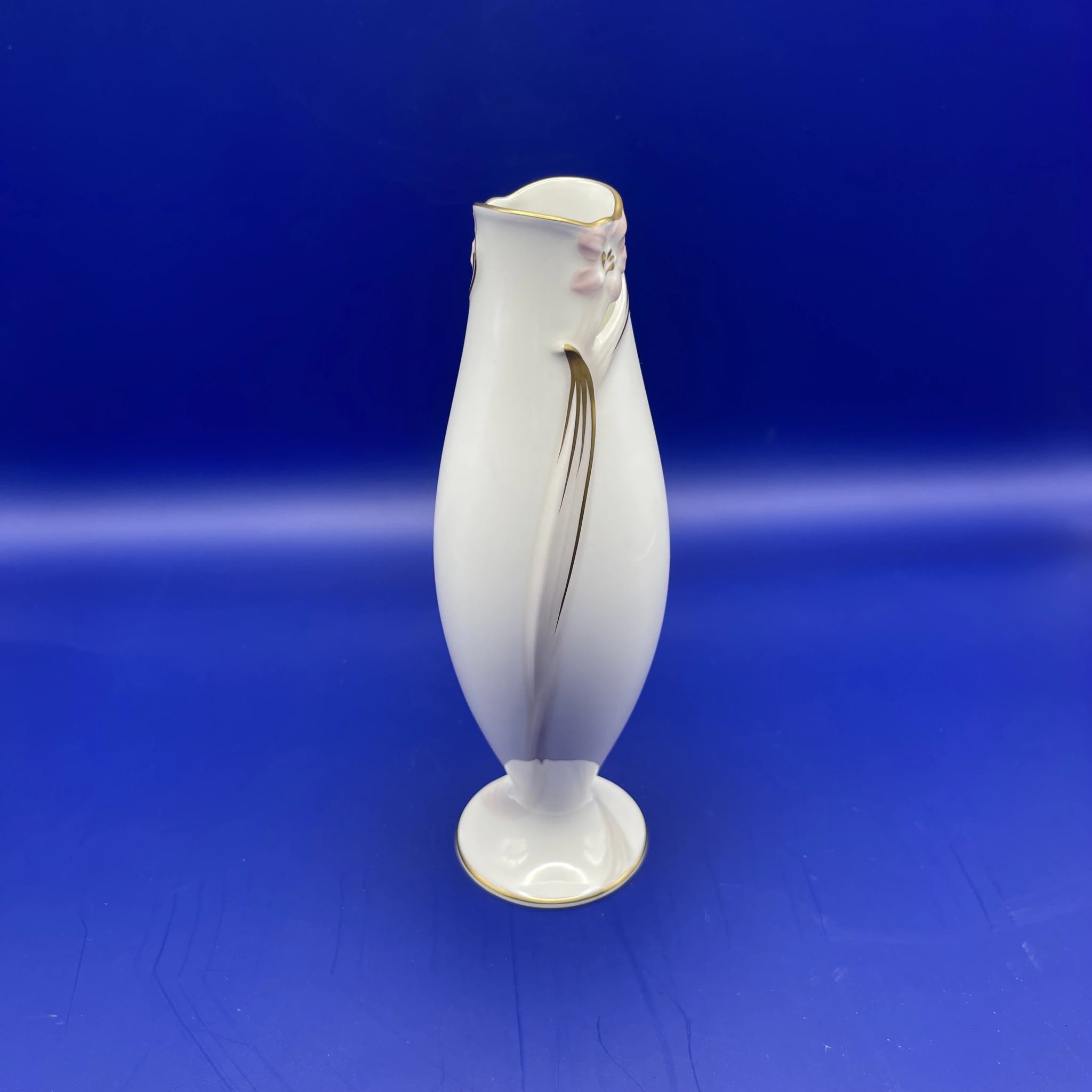 【リユース】 一輪挿し / NARUMI(ナルミ) / ギフトギャラリーシリーズ / Bone China / 日本 / 未使用 / 箱付き