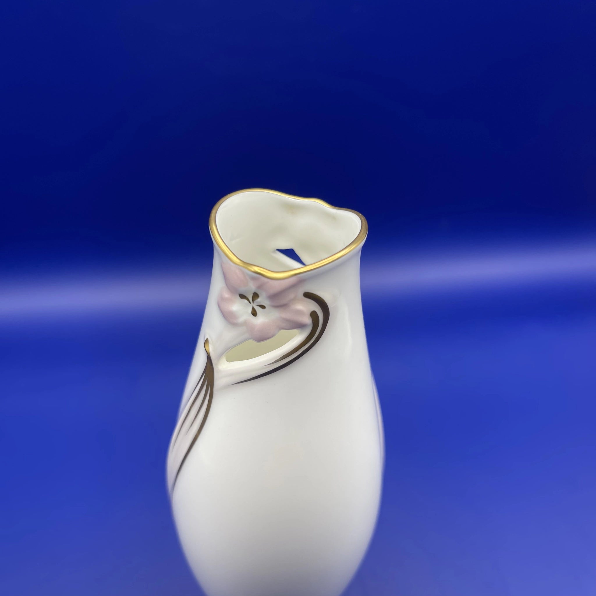 【リユース】 一輪挿し / NARUMI(ナルミ) / ギフトギャラリーシリーズ / Bone China / 日本 / 未使用 / 箱付き