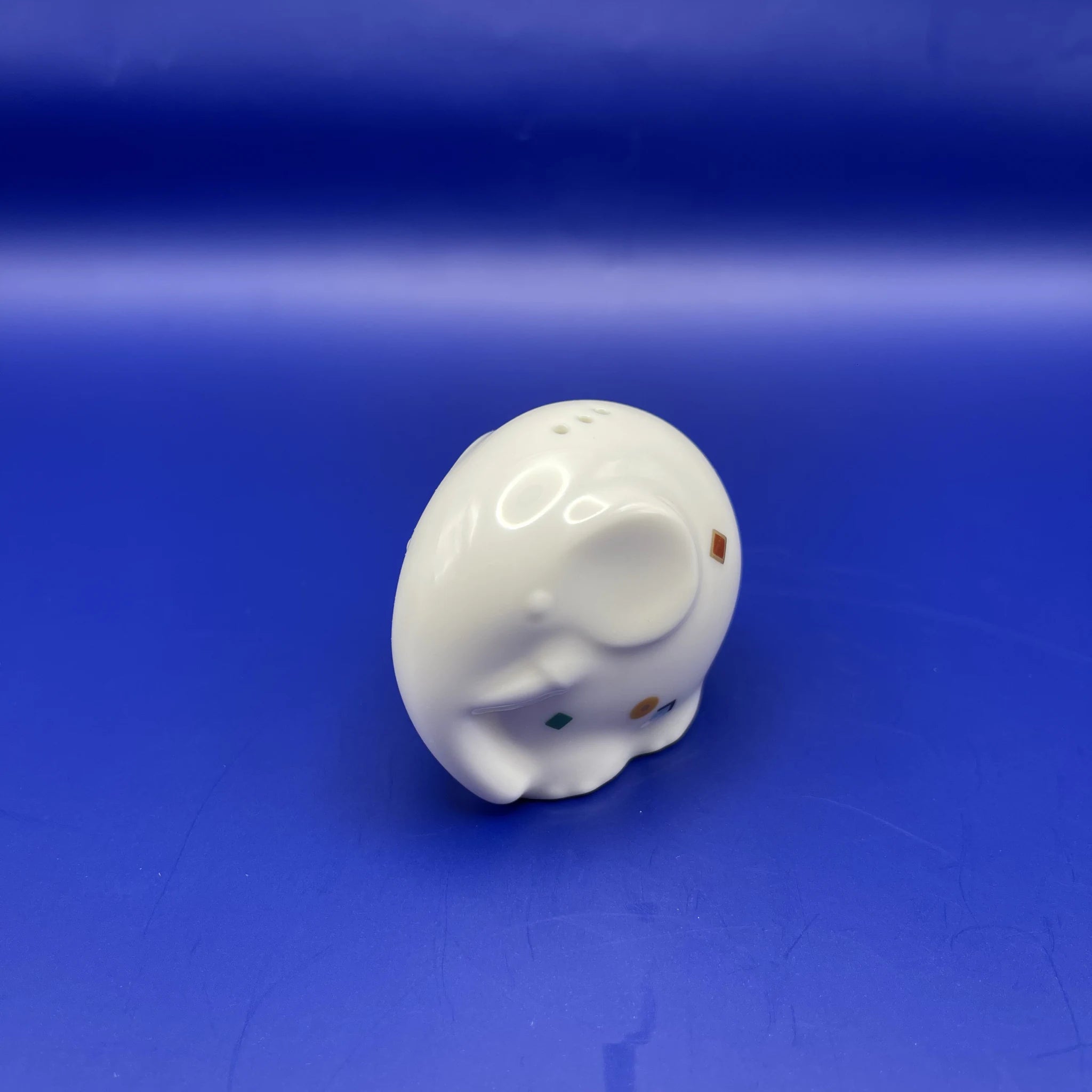 【リユース】 スパイスボトル / NARUMI(ナルミ) / ゾウ / Bone China / 日本 / 未使用 / 箱付き