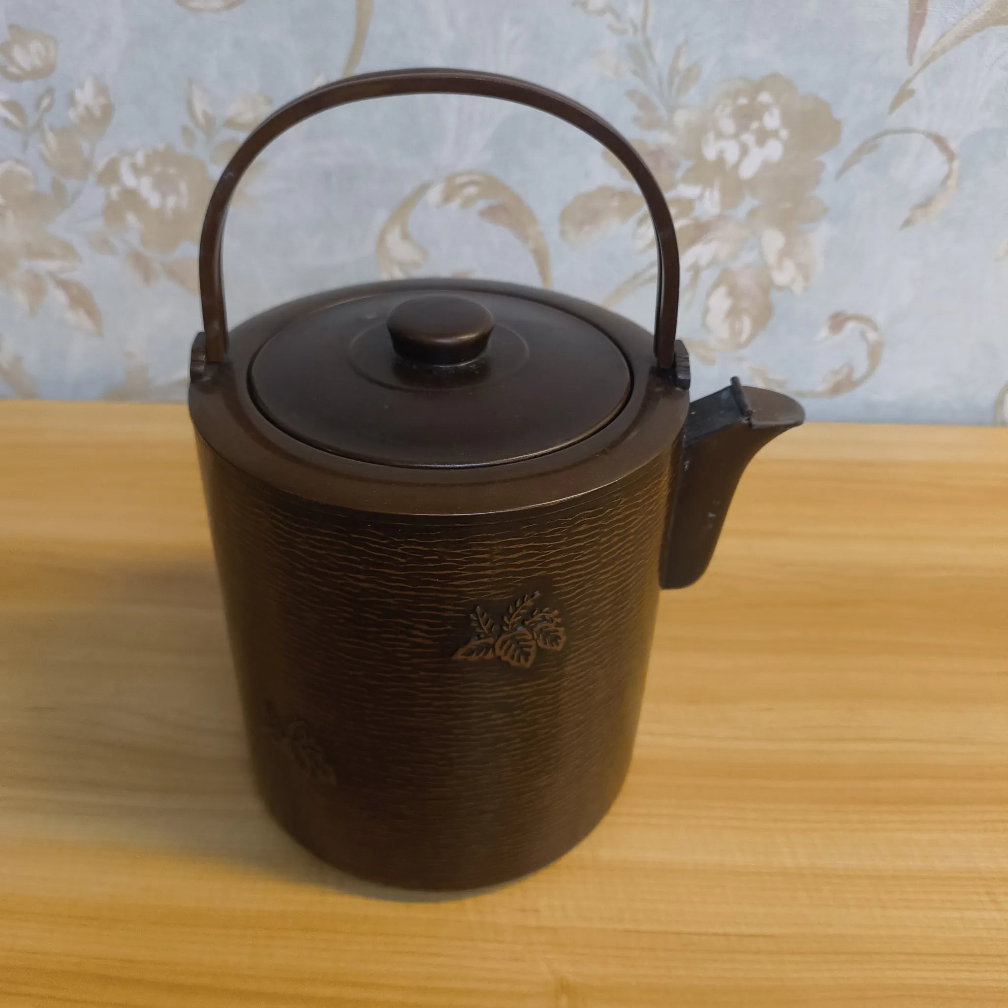 【ビンテージ】 水次 (水注) / 金正堂 / 推定20C後期 / 銅 / 日本 / 桐文, 鎚目