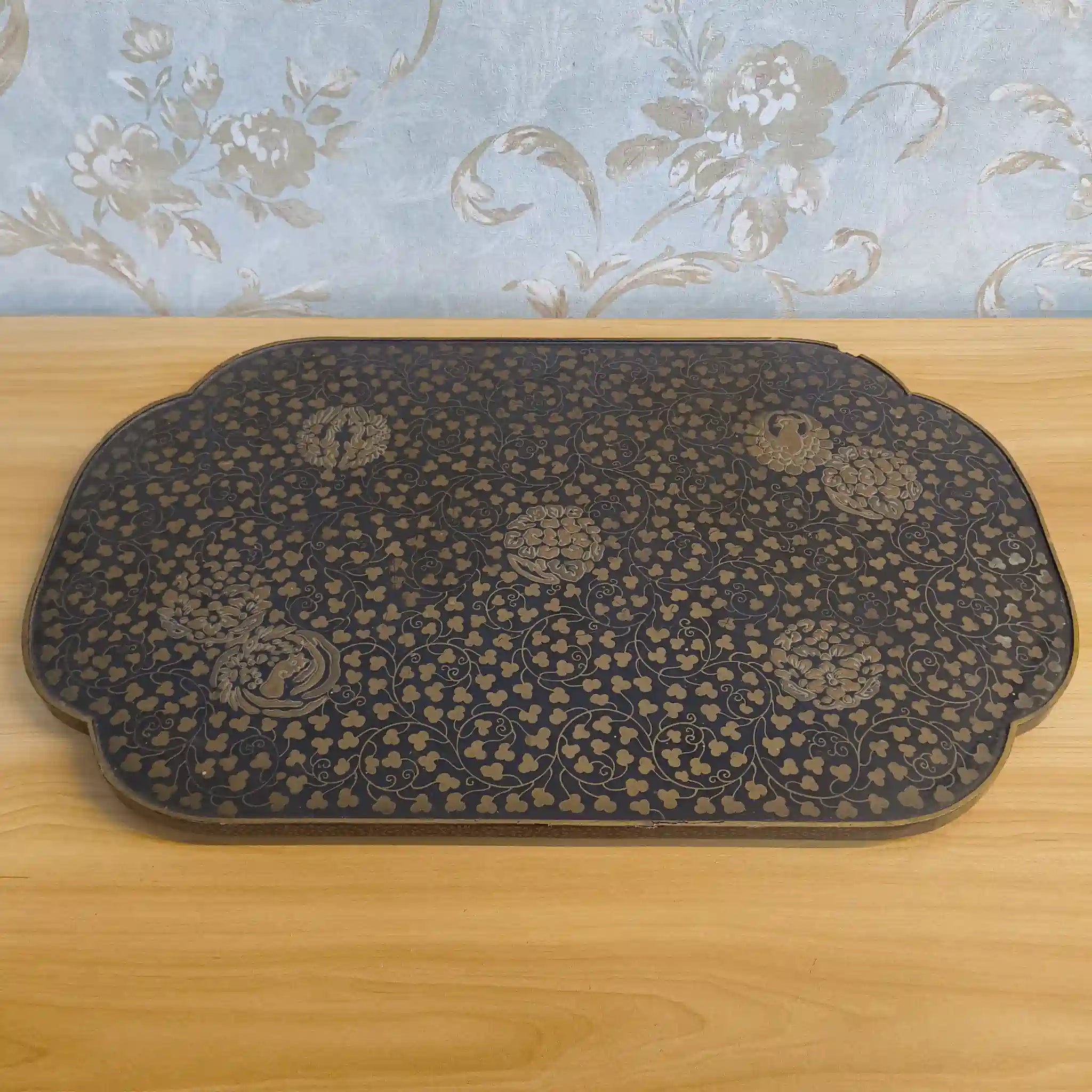 【ビンテージ】 長盆 / 推定20C後期 / 天然木 / 中国 / 鳳凰, 牡丹, 唐草