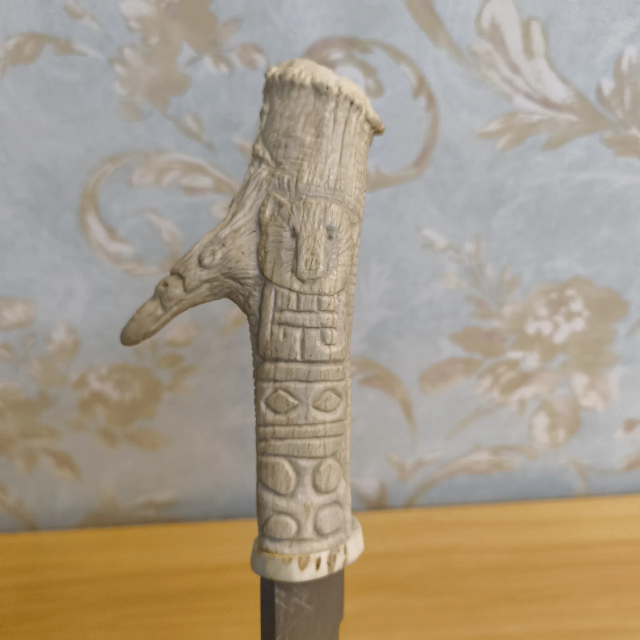 【リユース】 模造ナイフ / 鉄隕石 (推定) / 北欧 (推定)