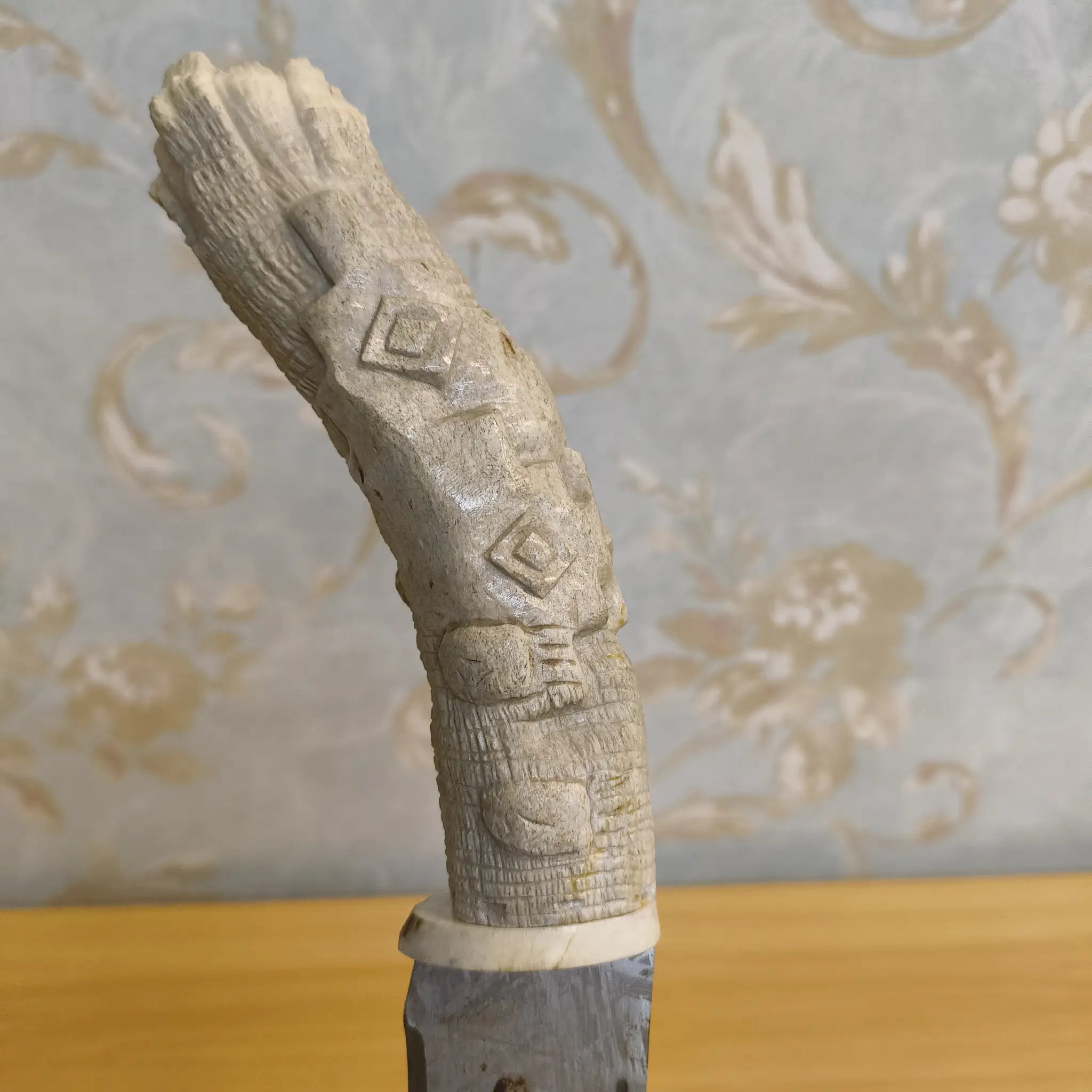 【リユース】 模造ナイフ / 鉄隕石 (推定) / 北欧 (推定)