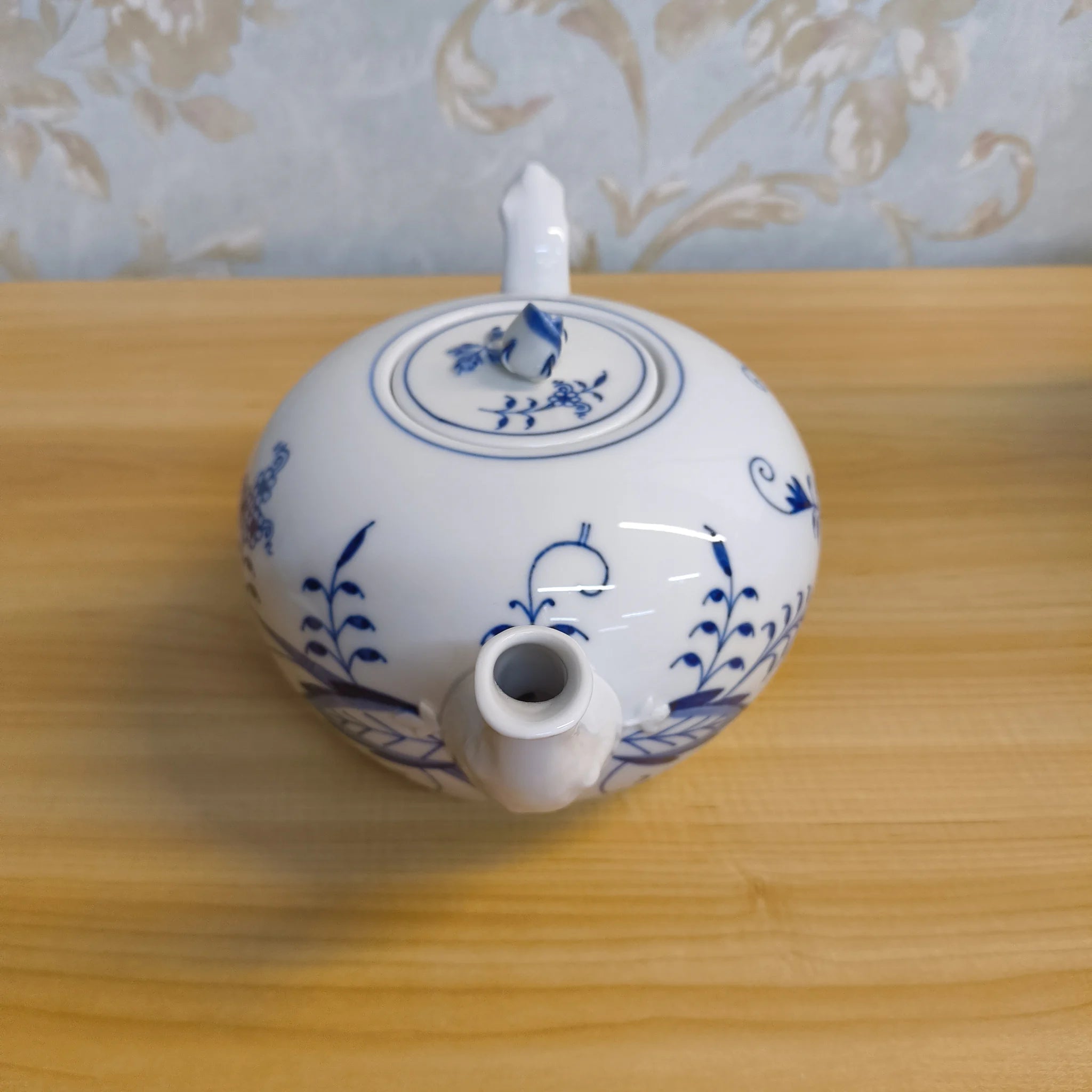 【リユース】 ティーセット (ティーポット, クリーマー, シュガーポット) / Meissen (マイセン) / Blue Onion / 推定20C後期 / 磁器 / ドイツ