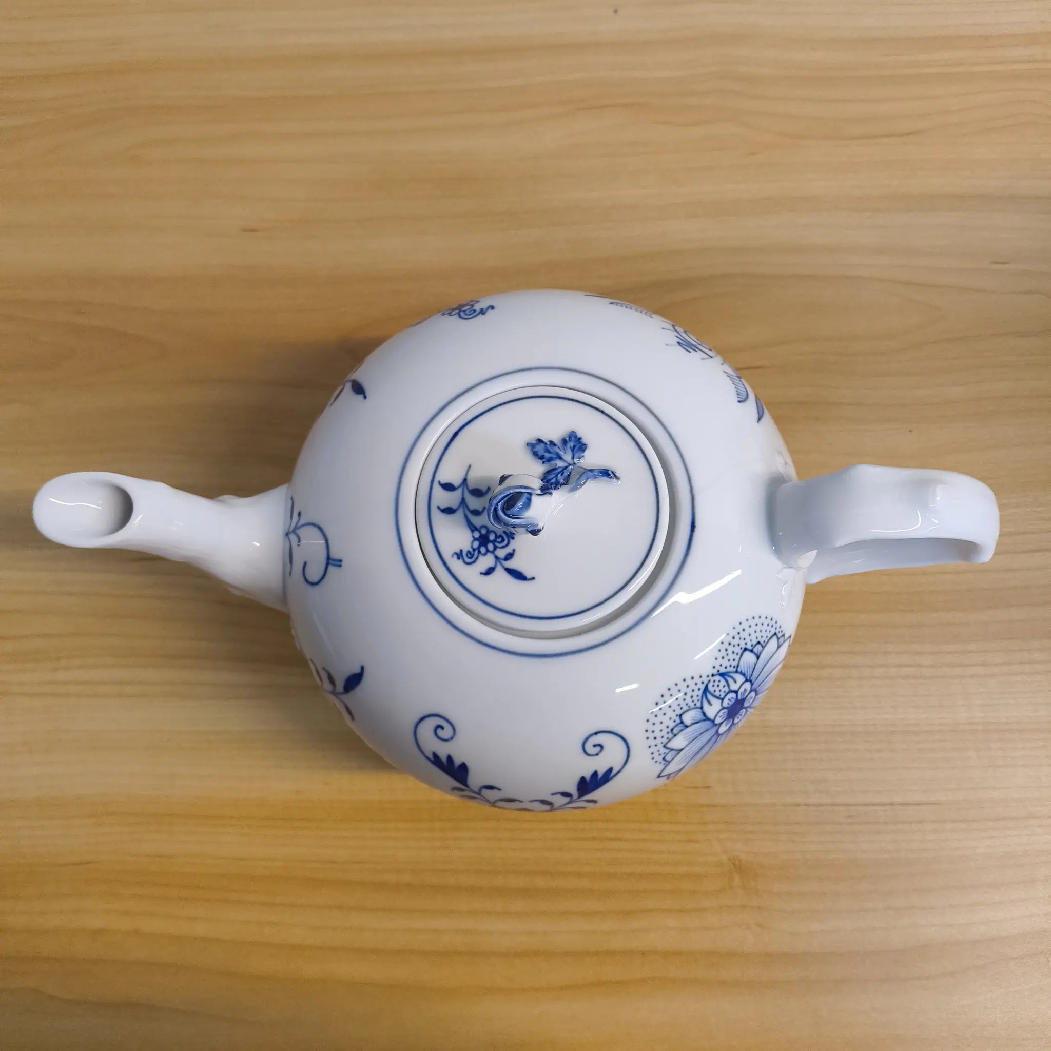 【リユース】 ティーセット (ティーポット, クリーマー, シュガーポット) / Meissen (マイセン) / Blue Onion / 推定20C後期 / 磁器 / ドイツ