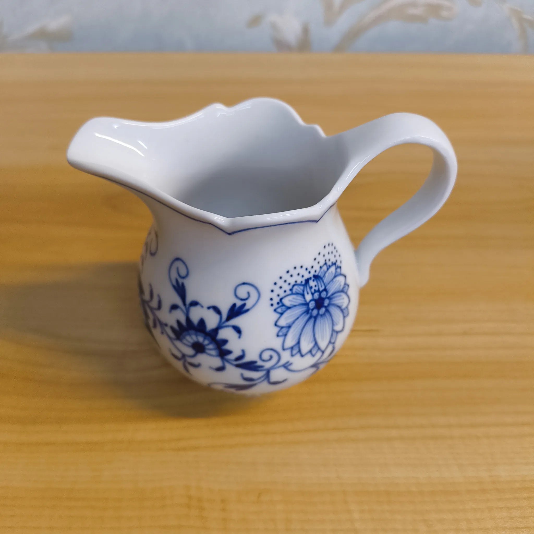 【リユース】 ティーセット (ティーポット, クリーマー, シュガーポット) / Meissen (マイセン) / Blue Onion / 推定20C後期 / 磁器 / ドイツ