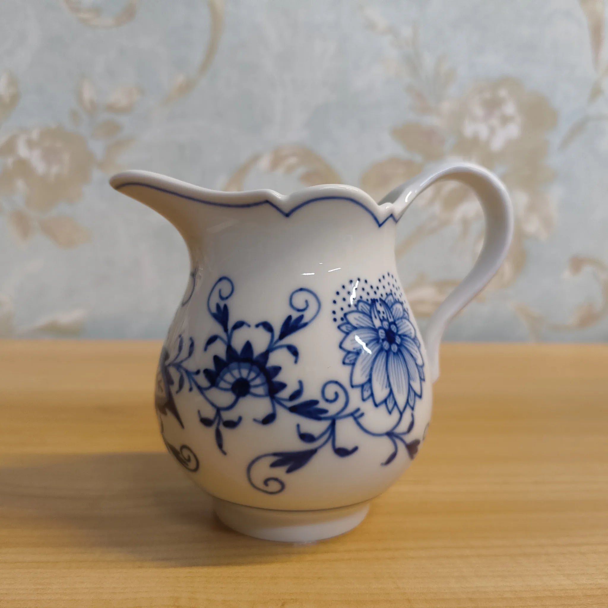 【リユース】 ティーセット (ティーポット, クリーマー, シュガーポット) / Meissen (マイセン) / Blue Onion / 推定20C後期 / 磁器 / ドイツ