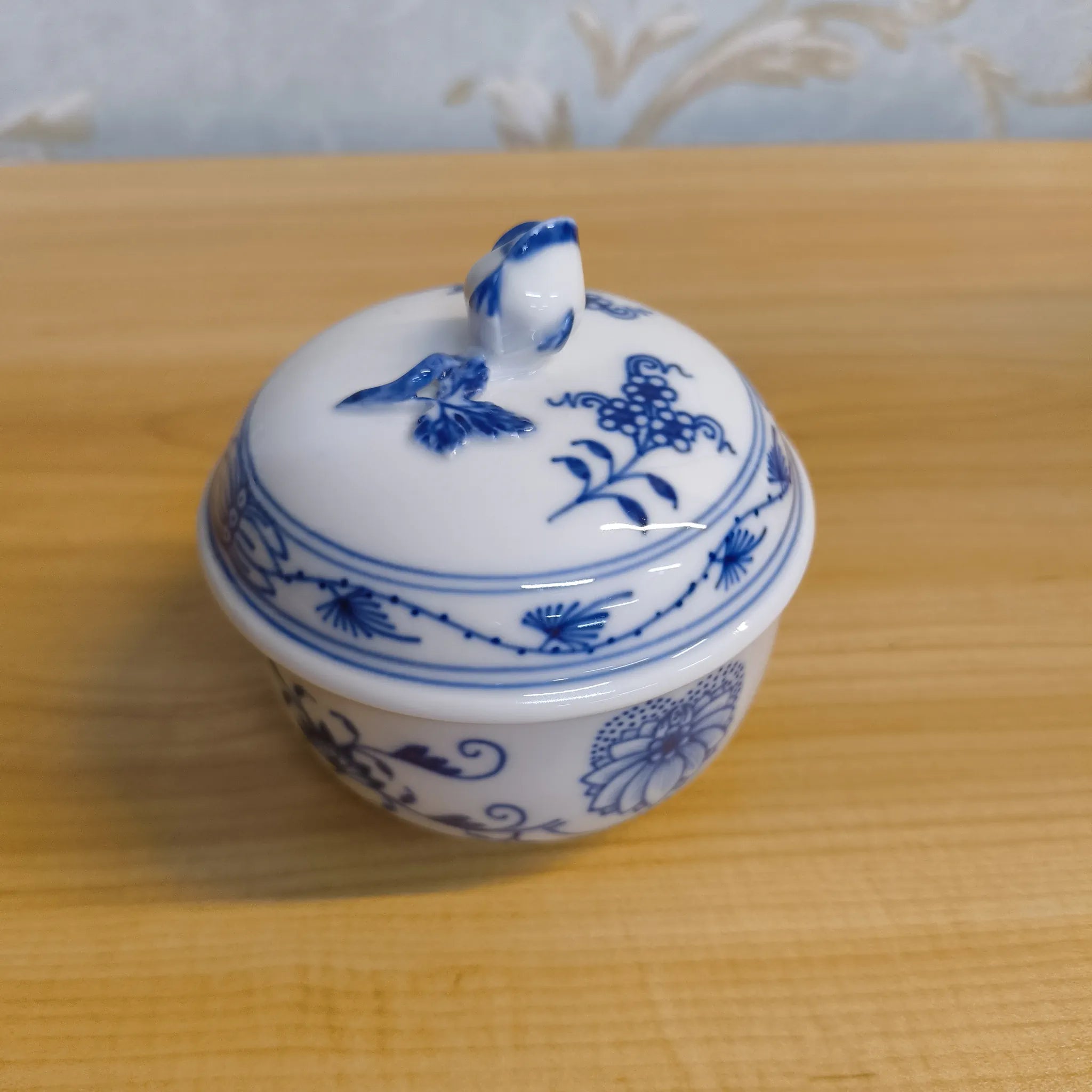 【リユース】 ティーセット (ティーポット, クリーマー, シュガーポット) / Meissen (マイセン) / Blue Onion / 推定20C後期 / 磁器 / ドイツ