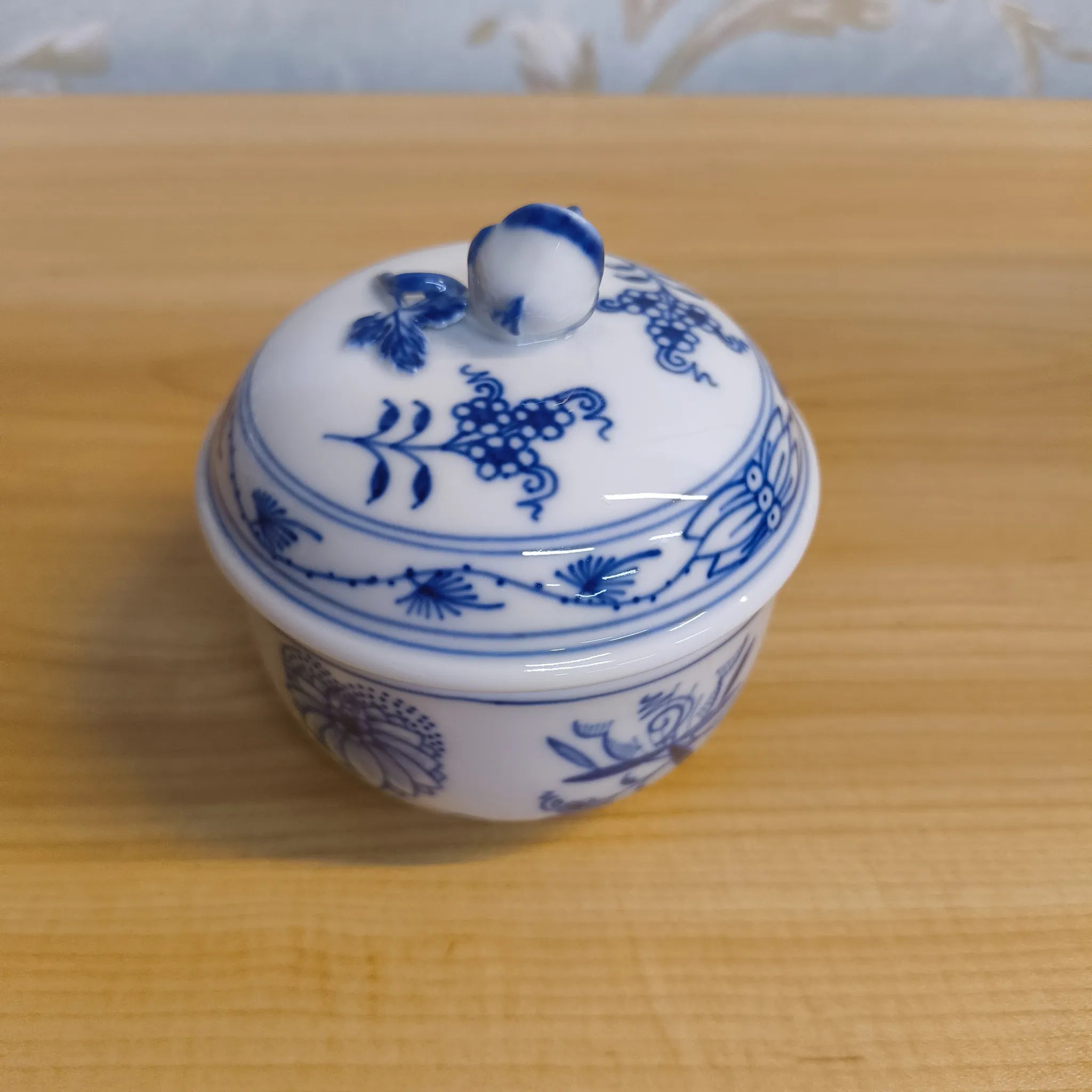 【リユース】 ティーセット (ティーポット, クリーマー, シュガーポット) / Meissen (マイセン) / Blue Onion / 推定20C後期 / 磁器 / ドイツ