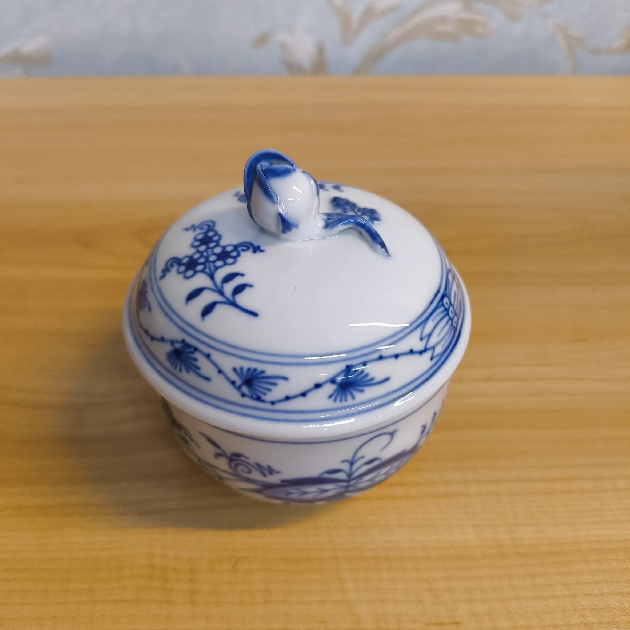 【リユース】 ティーセット (ティーポット, クリーマー, シュガーポット) / Meissen (マイセン) / Blue Onion / 推定20C後期 / 磁器 / ドイツ