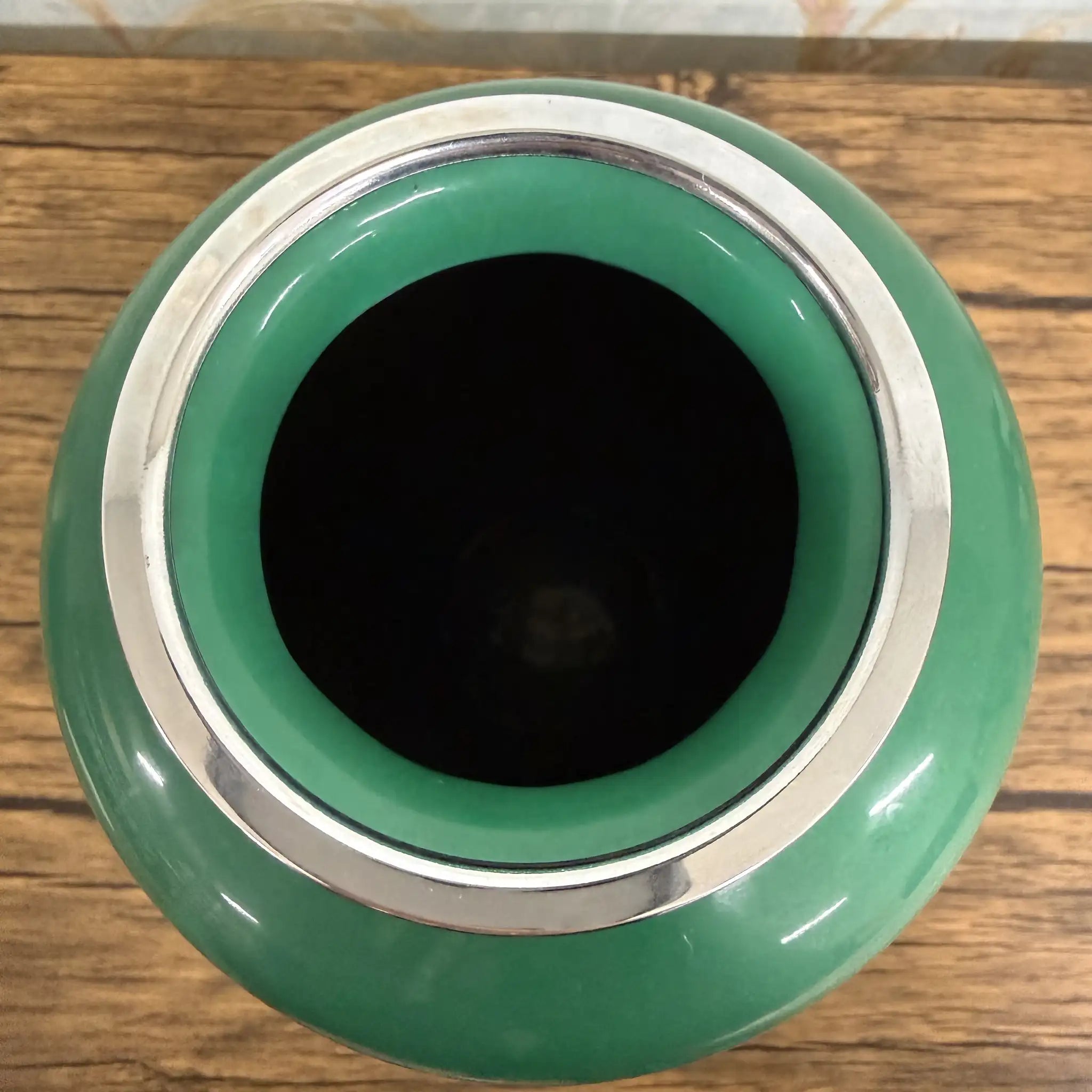 【リユース】 花瓶 / 磁器 / 日本 / 牡丹唐草文