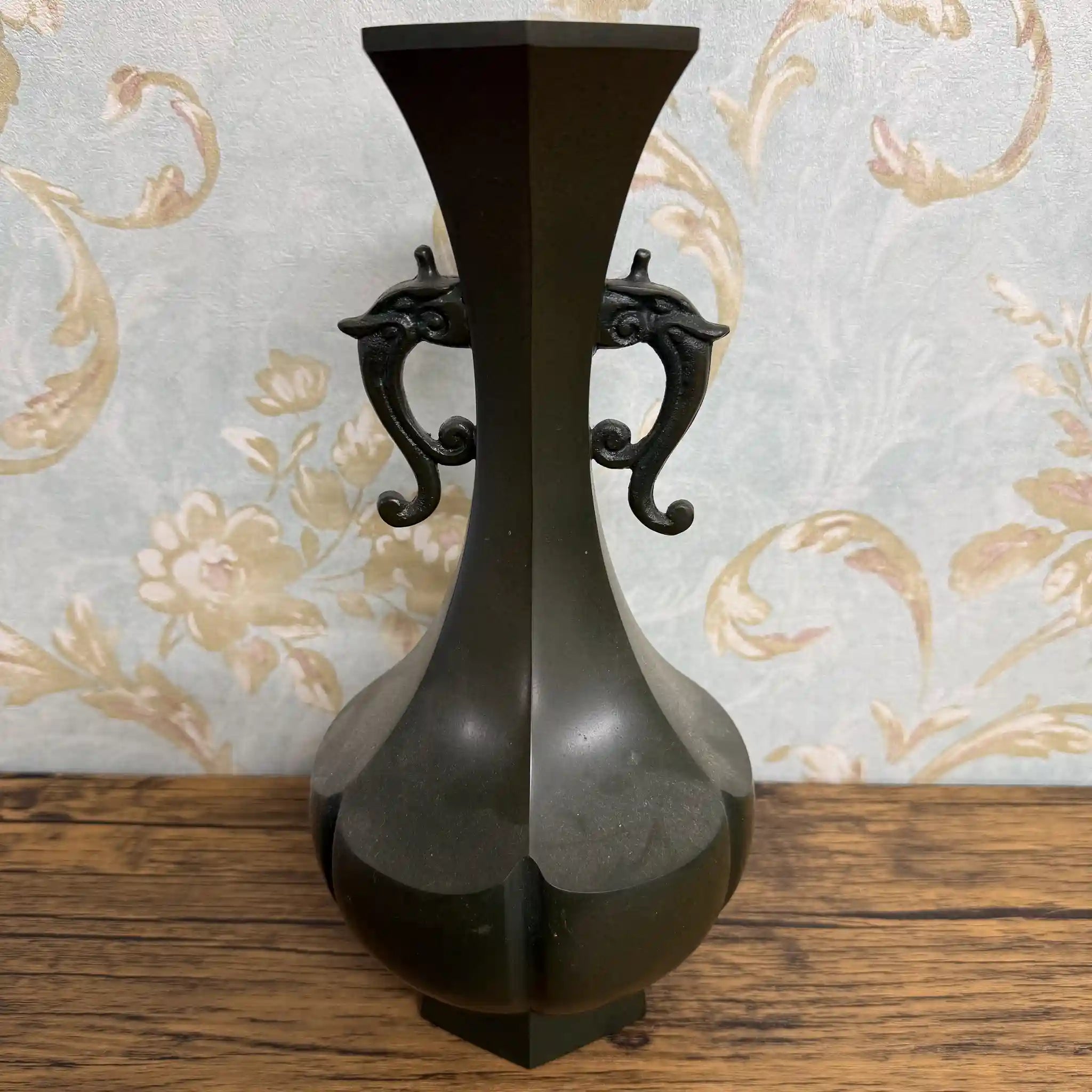 【リユース】 花瓶 / 高岡銅器（推定） / 青銅 / 日本 / 双耳装飾, 青銅鋳物