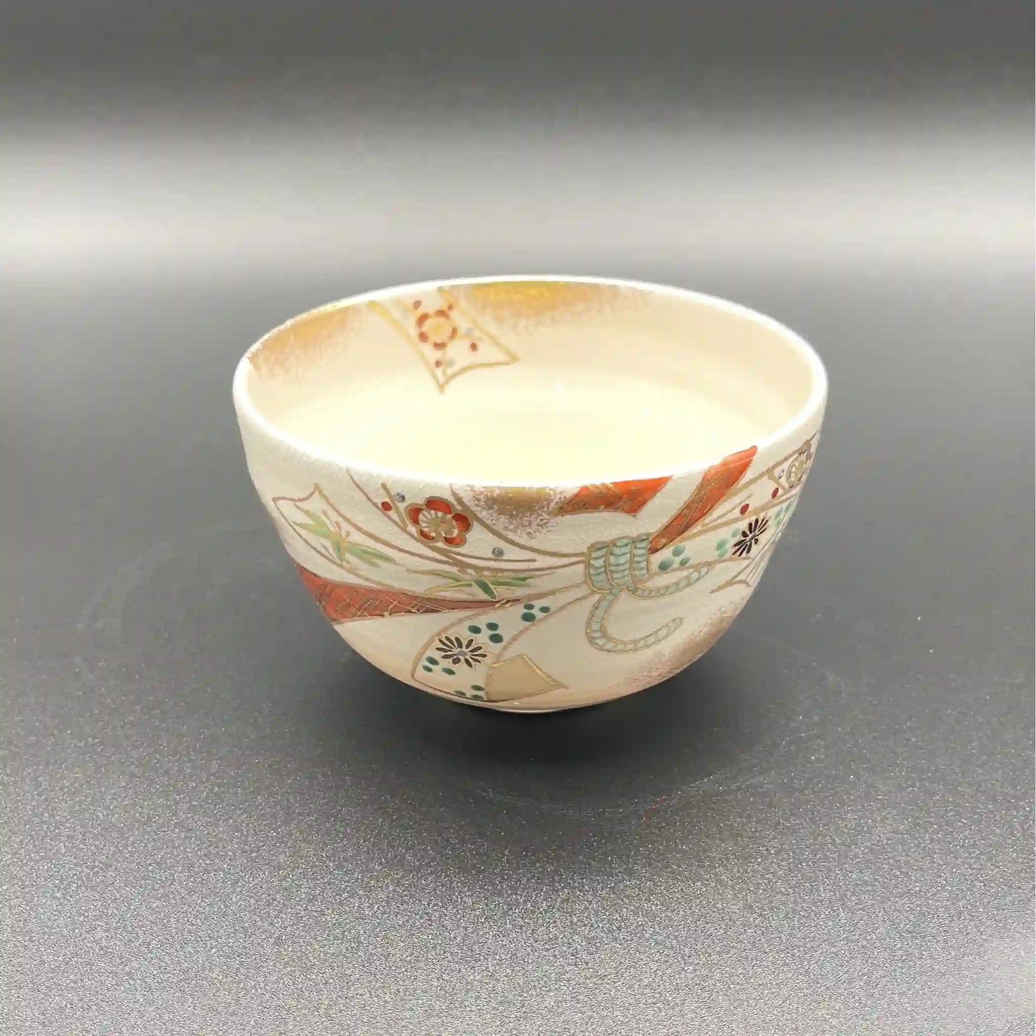 【骨董品】 茶道具一式 / 茶棚,茶碗,茶入れ,薄茶 ,茶筅,茶杓,建水,蓋置,箱,未使用