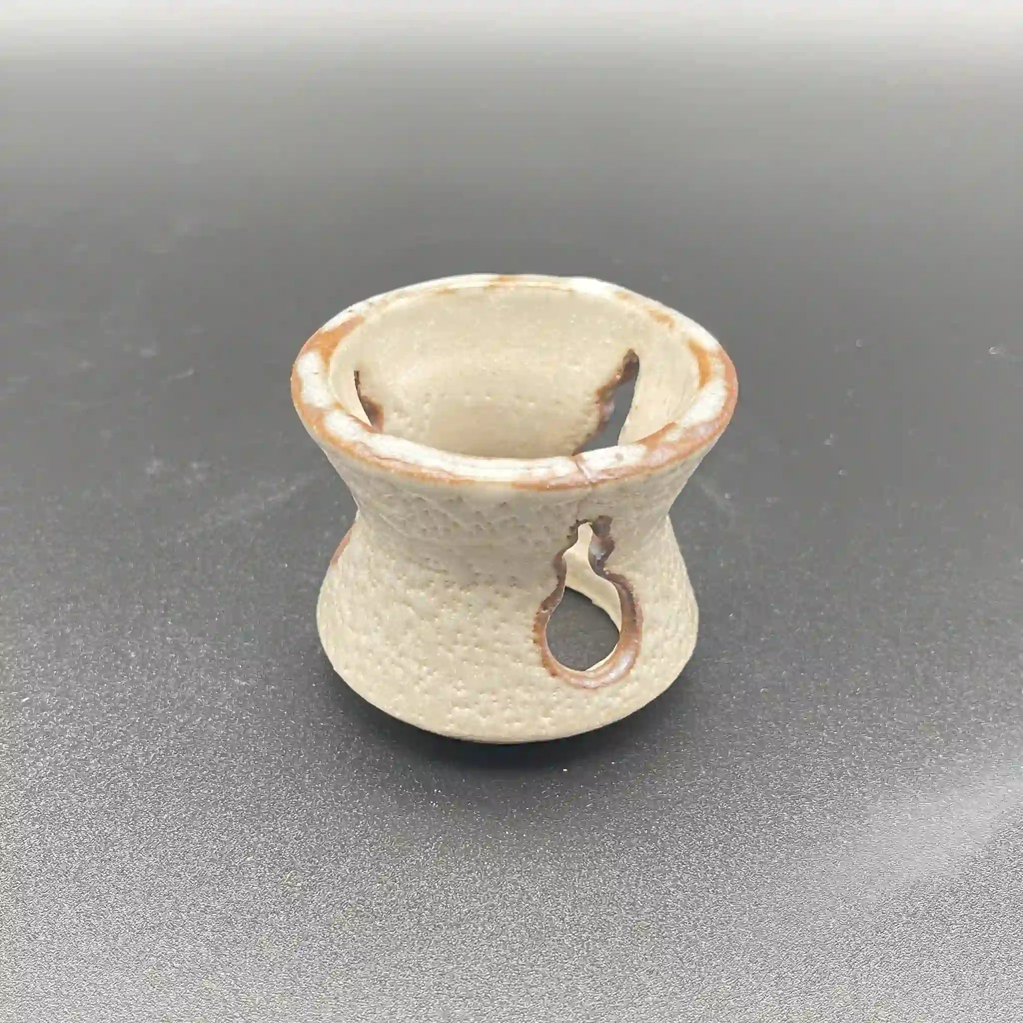 【骨董品】 茶道具一式 / 茶棚,茶碗,茶入れ,薄茶 ,茶筅,茶杓,建水,蓋置,箱,未使用