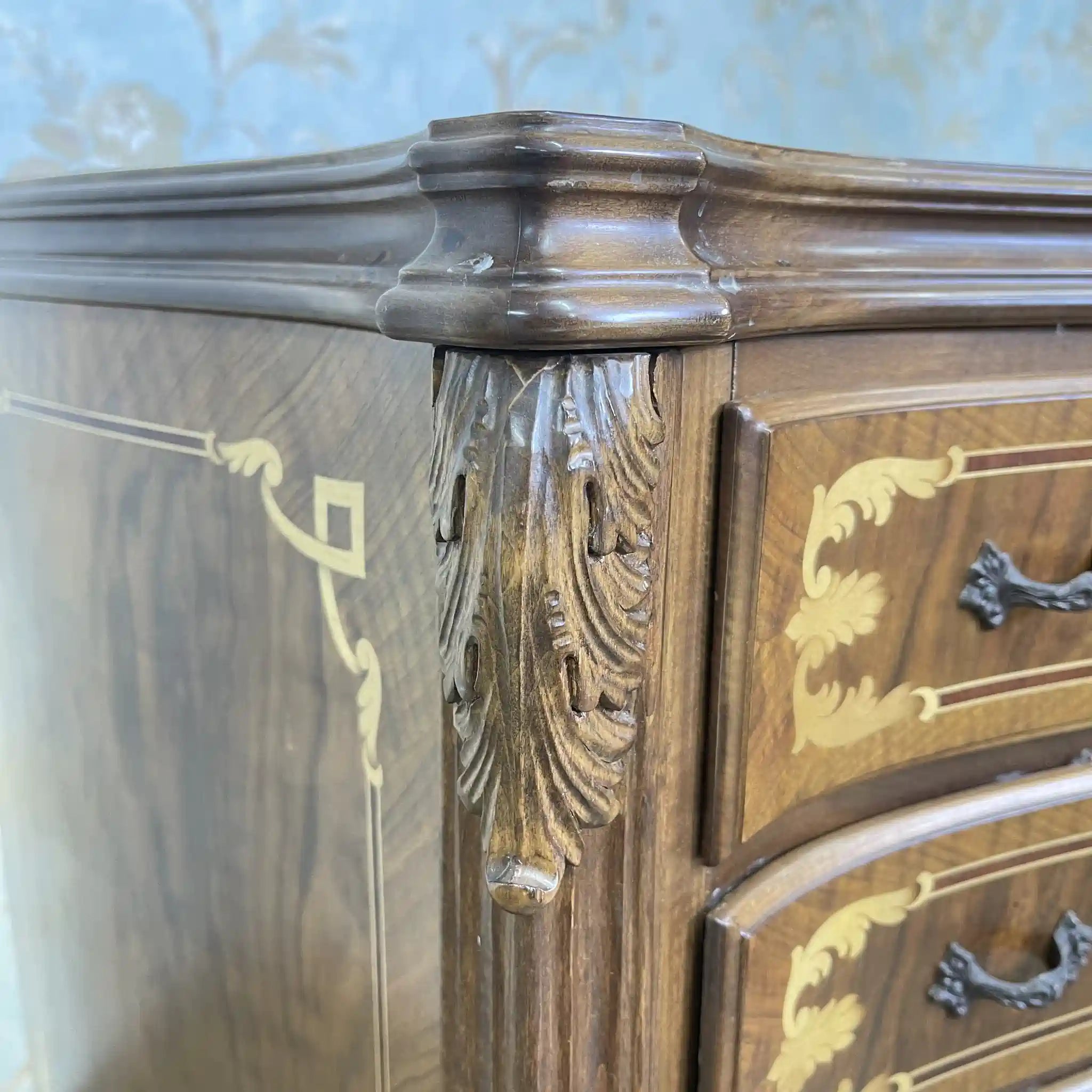 【アンティーク】 サーペンタイン型チェスト / フランス / 象嵌,猫脚