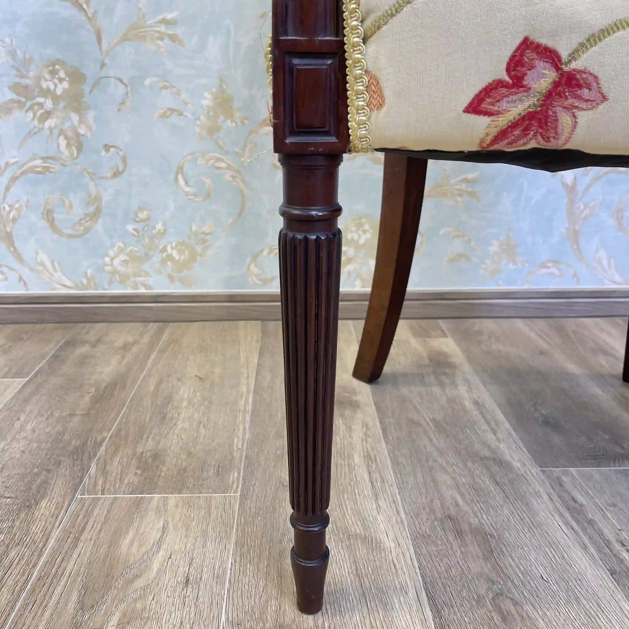 【アンティーク】 ラウンジチェア / リージェンシー様式 / イギリス / 張りぐるみ,テーパー脚,フルーティング