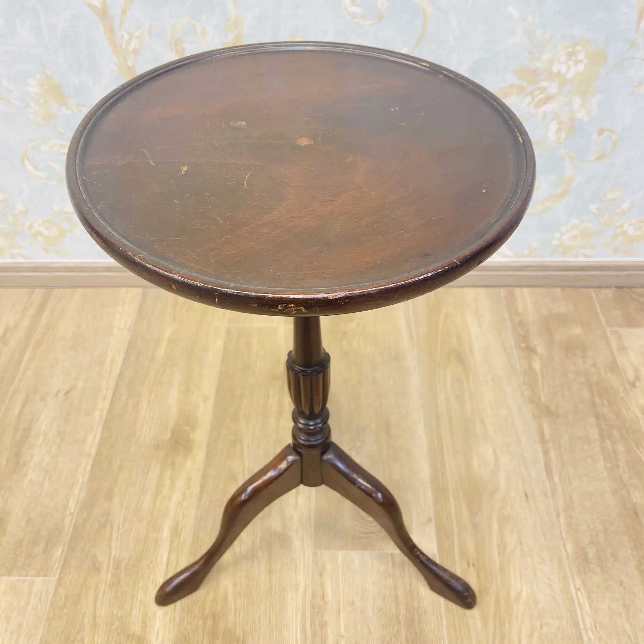 【アンティーク】 トライポットテーブル（三脚テーブル） / 18世紀後半から19世紀頃 / イギリス / 轆轤細工,カブリオールレッグ