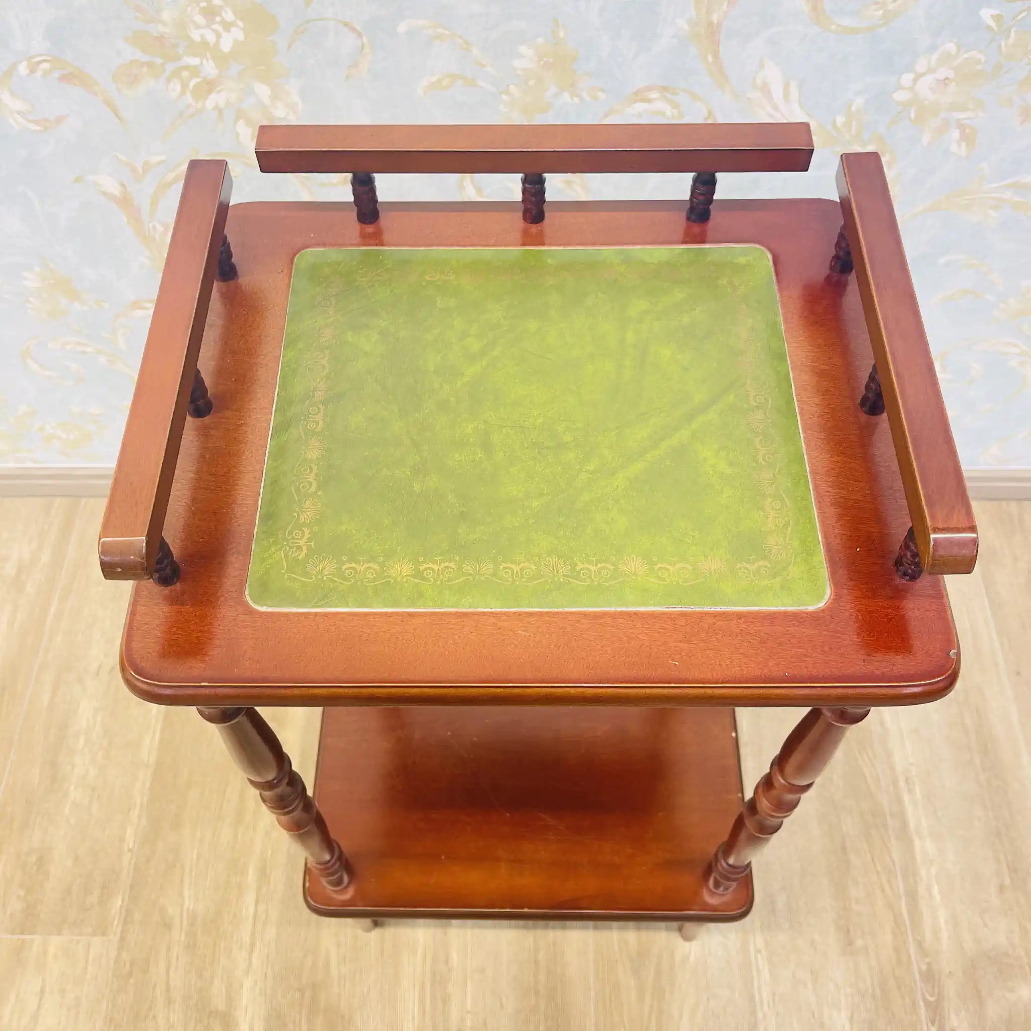 【アンティーク】 サイドテーブル / リージェンシー様式 / 1920～1950年代 / イギリス / 挽物細工,ターニング