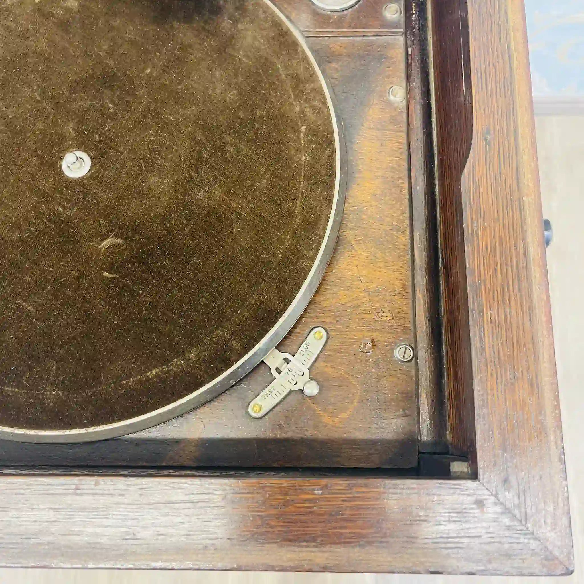 Antique Gramophone / Art Deco / 1910-1930s / Oak / British