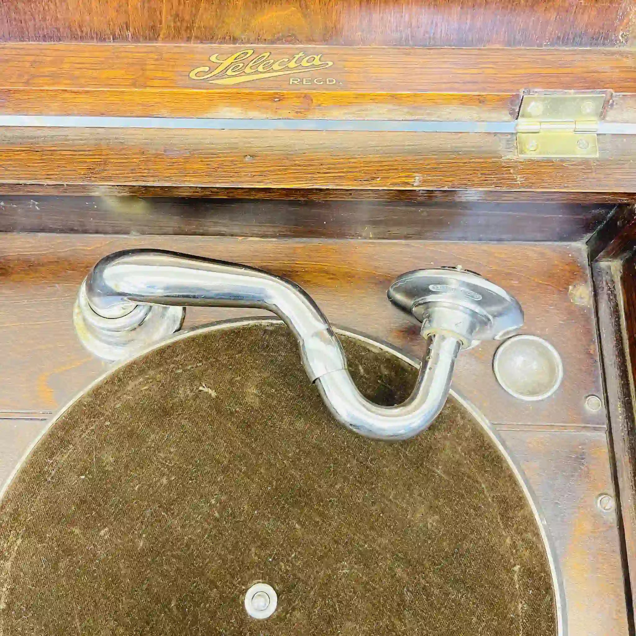Antique Gramophone / Art Deco / 1910-1930s / Oak / British