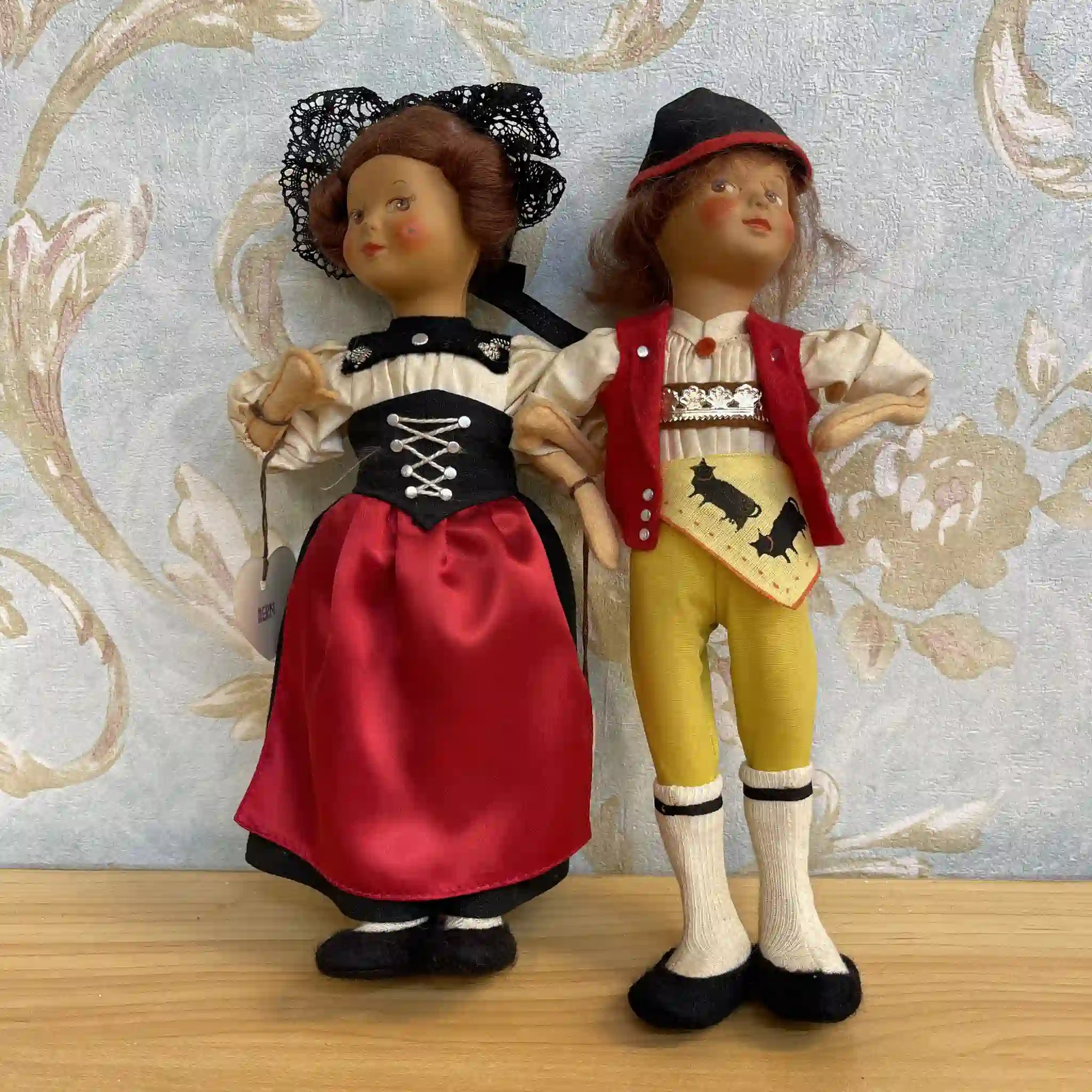 [Vintage] Doll 2P / Appenzell, Bern / Estimated 1970-80s / Cloth / Switzerland / Folk costume
