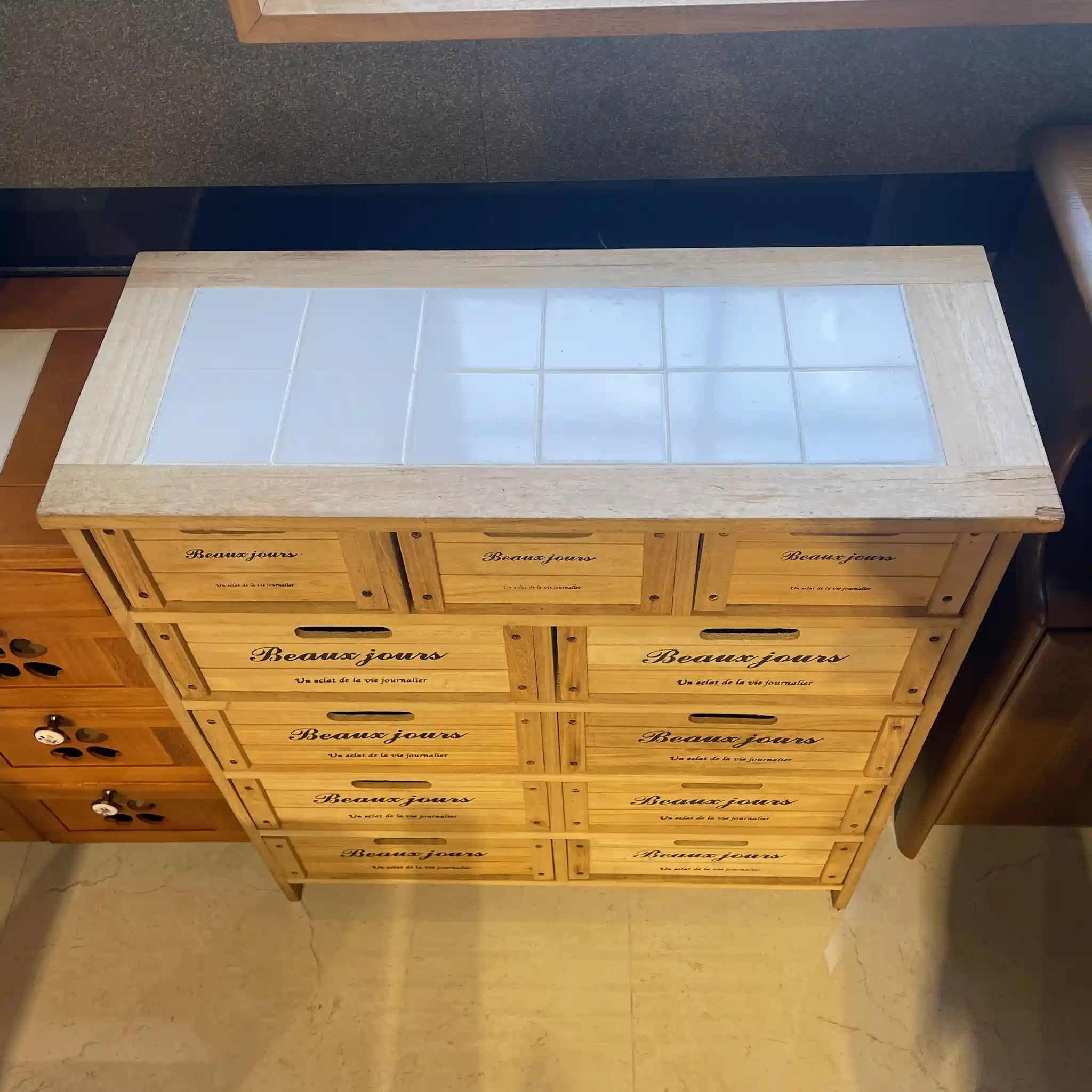 【リユース】 タイルトップチェスト