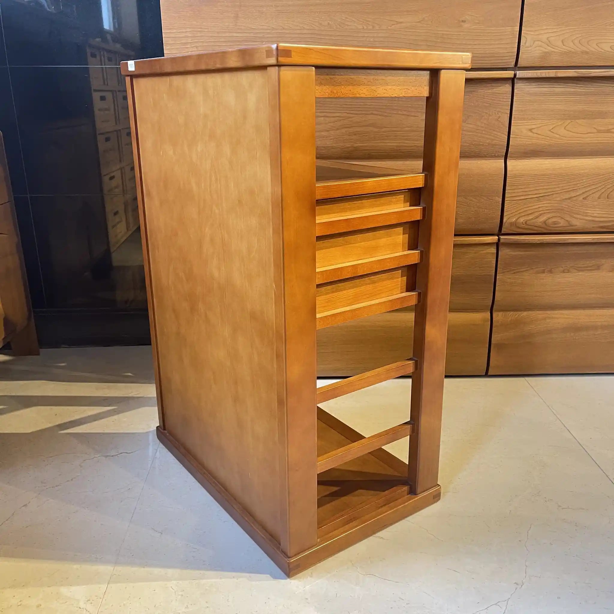 【リユース】 多段チェスト