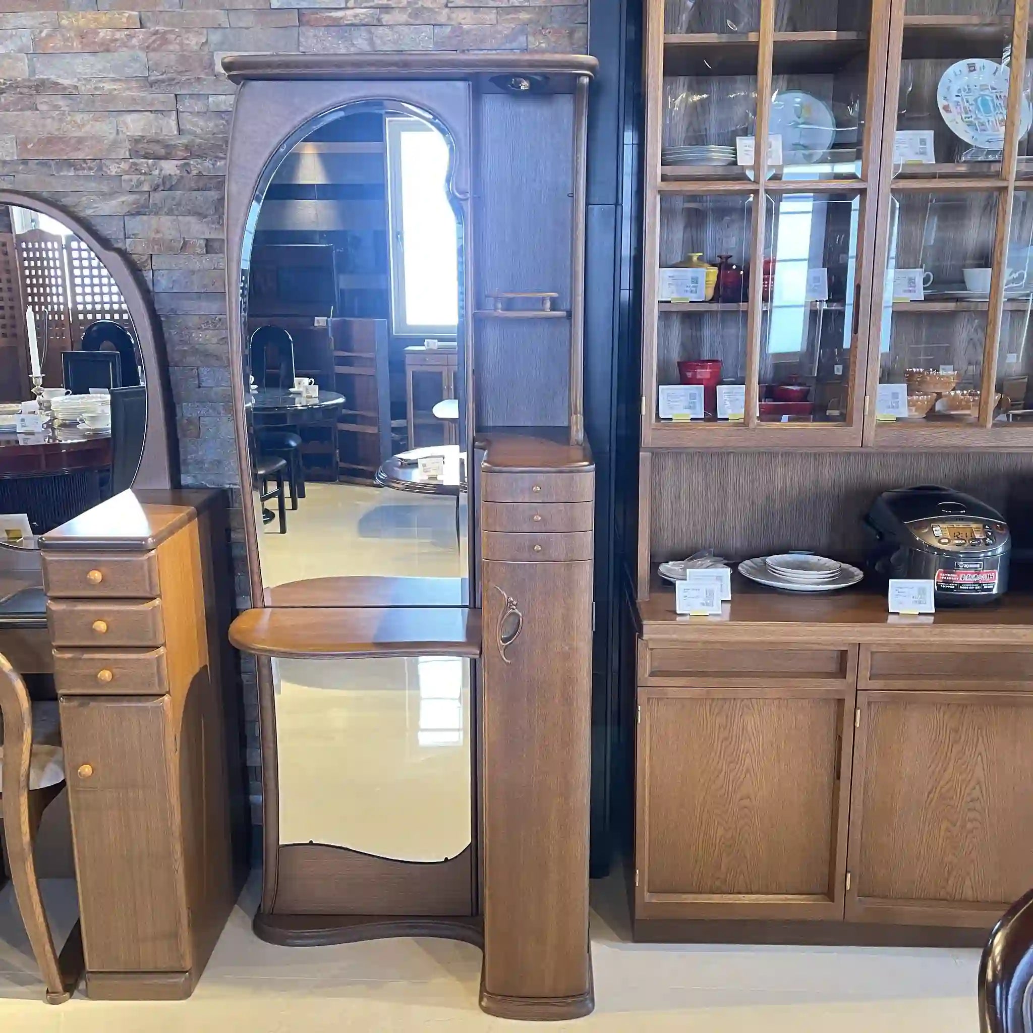 【骨董品】 姿見台 和風 / 抽斗の取手の緩み修理済み